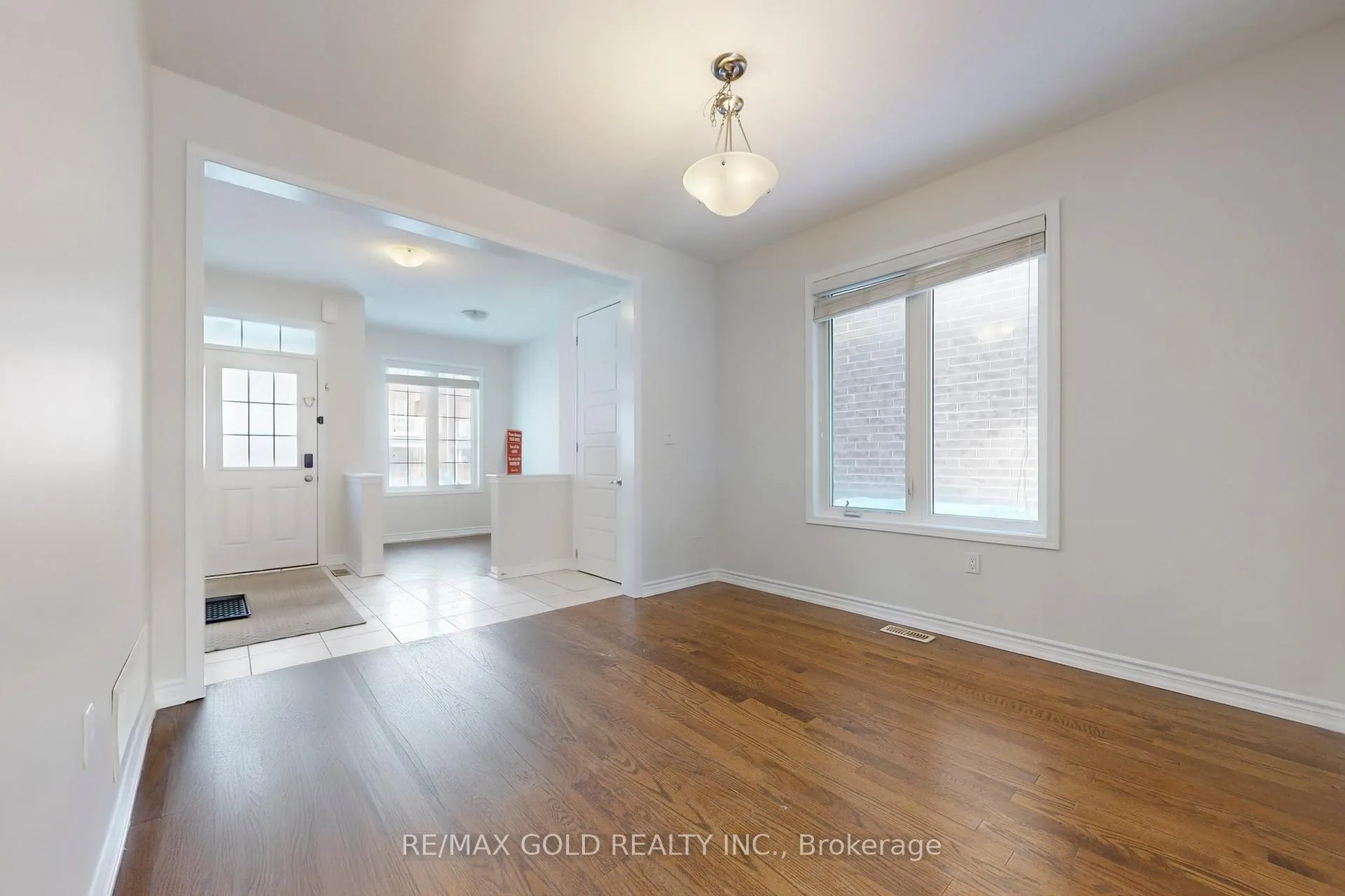 Photo 16 of 174 Lemieux Court, Milton, Ford — HOMEH