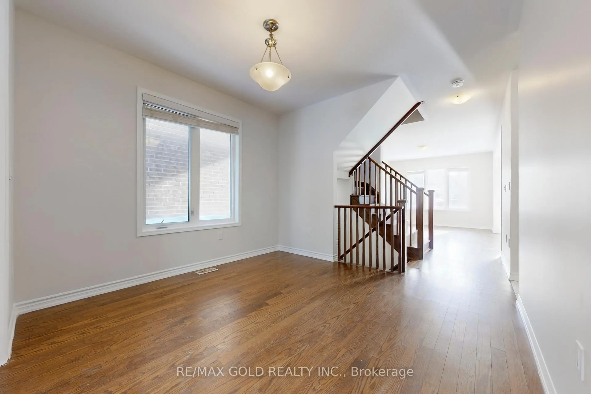 Photo 17 of 174 Lemieux Court, Milton, Ford — HOMEH