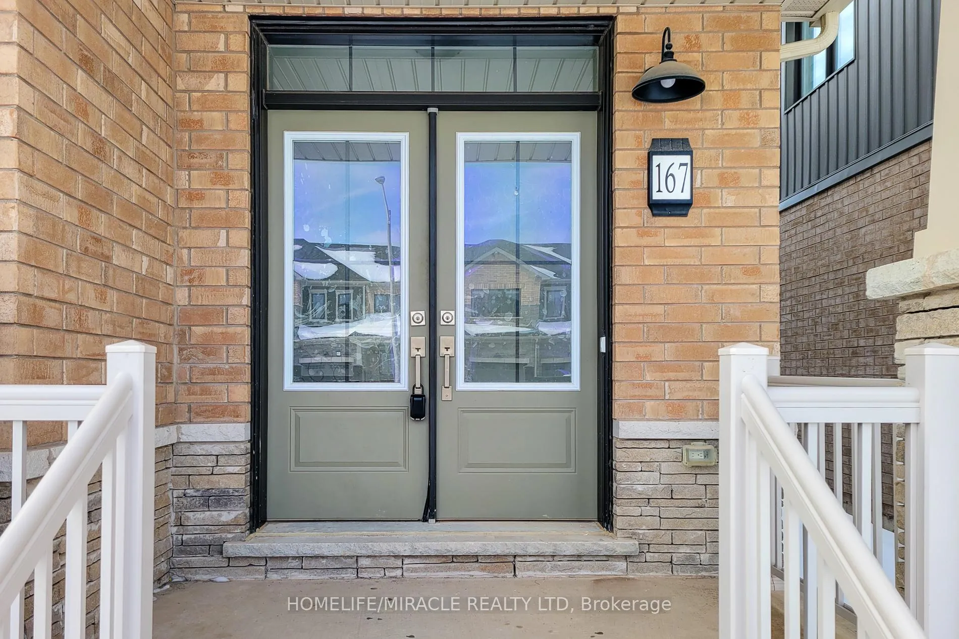 Photo 2 of 167 Keelson Street, Welland, Dain City — HOMEH