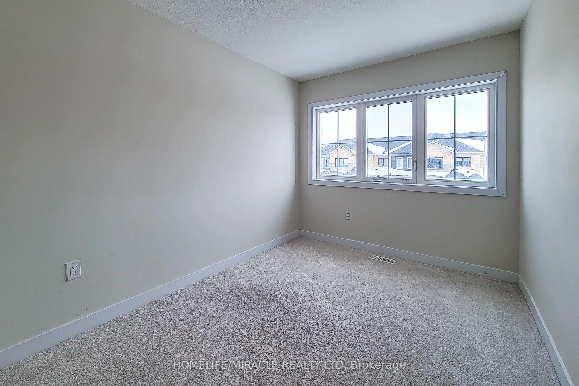 Photo 35 of 167 Keelson Street, Welland, Dain City — HOMEH