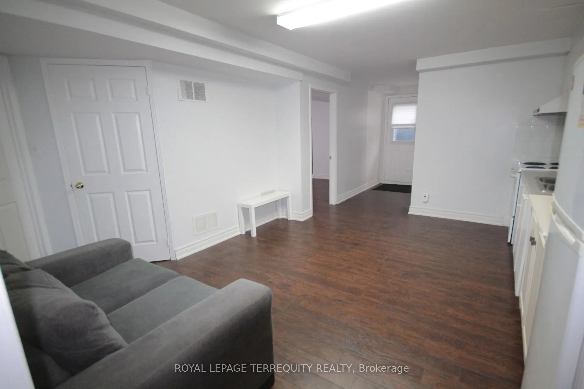 Photo 5 of Unit BASEMENT, 39 Joycedale Street, Markham, Middlefield — HOMEH