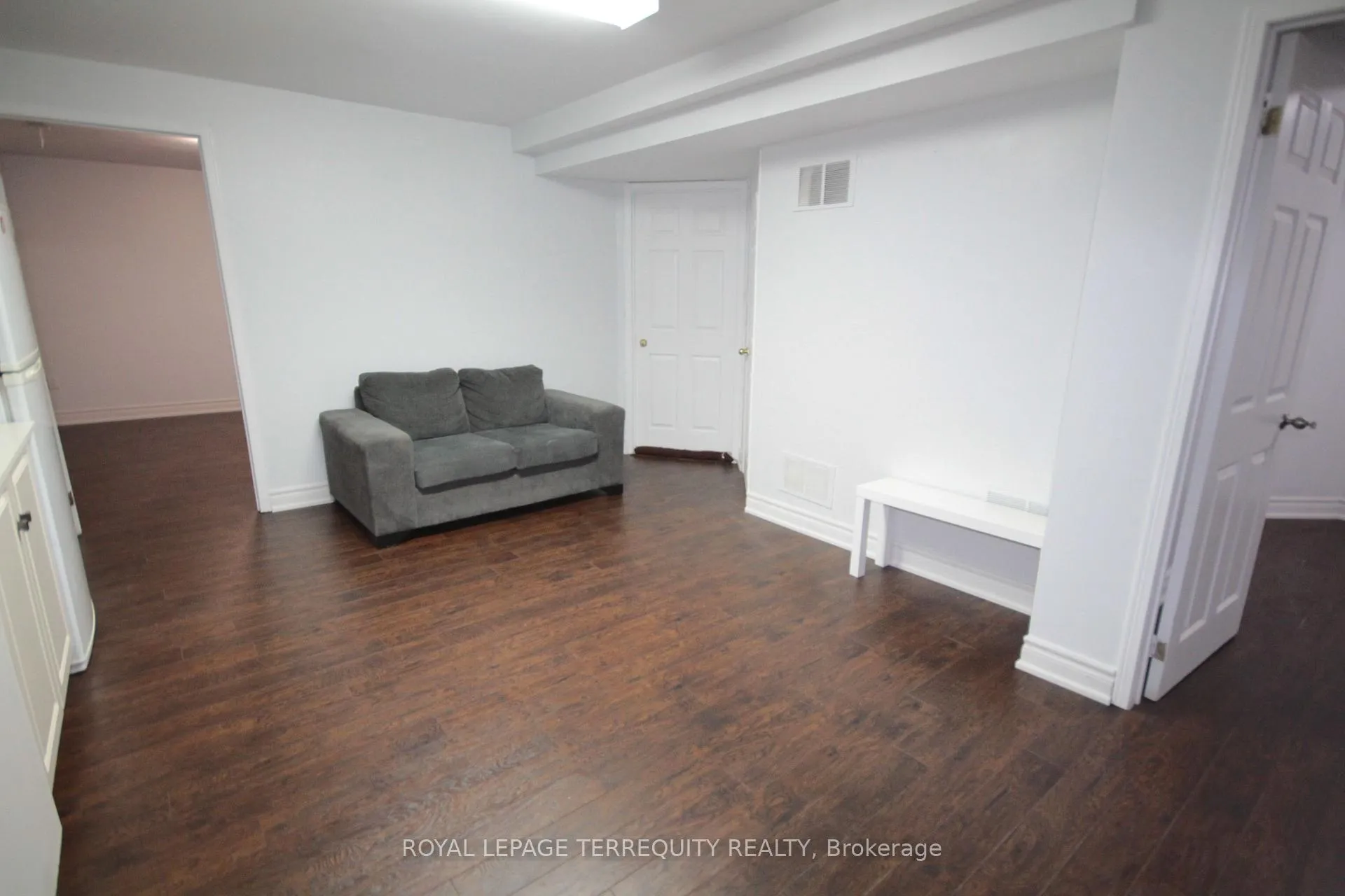 Photo 6 of Unit BASEMENT, 39 Joycedale Street, Markham, Middlefield — HOMEH