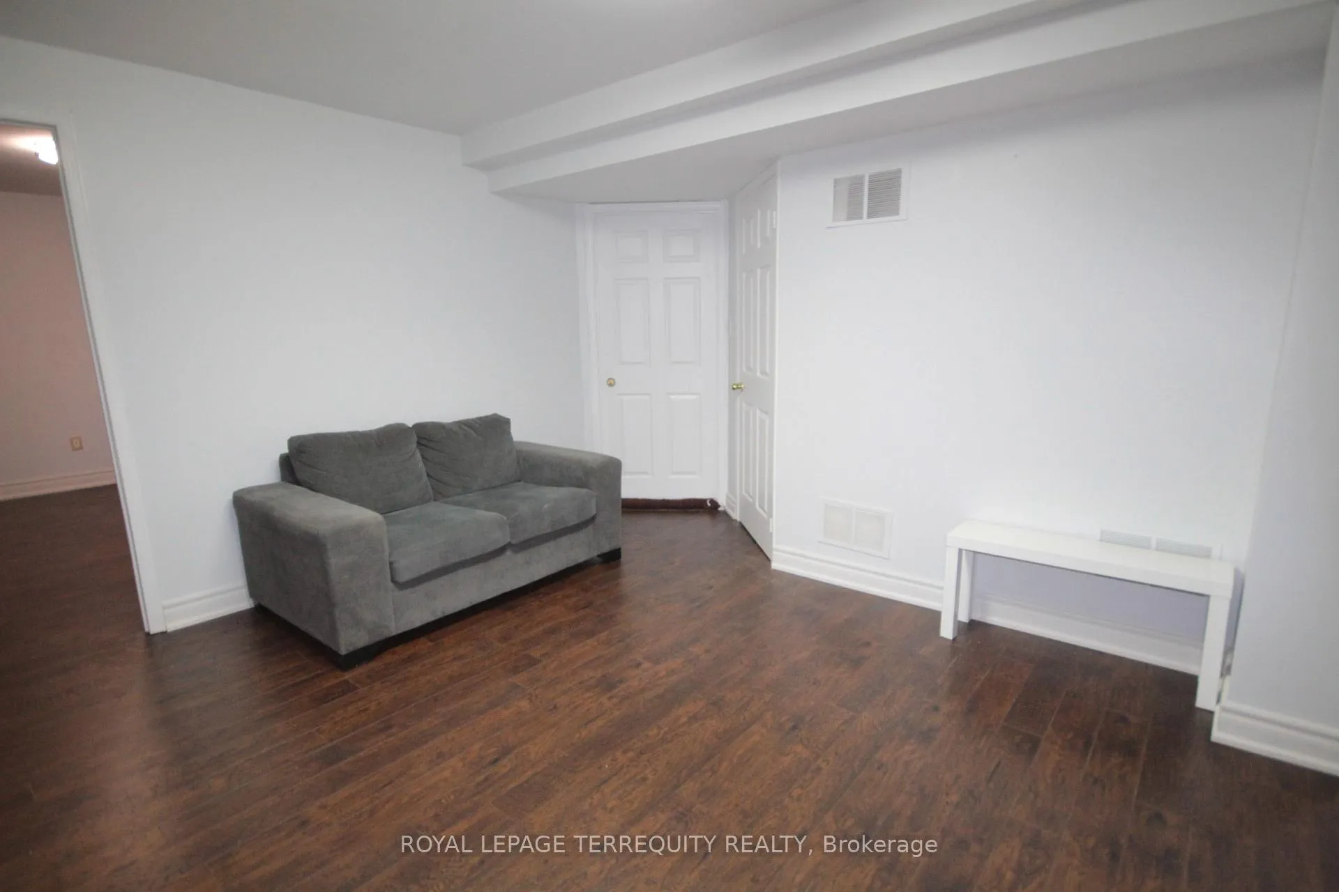Photo 7 of Unit BASEMENT, 39 Joycedale Street, Markham, Middlefield — HOMEH