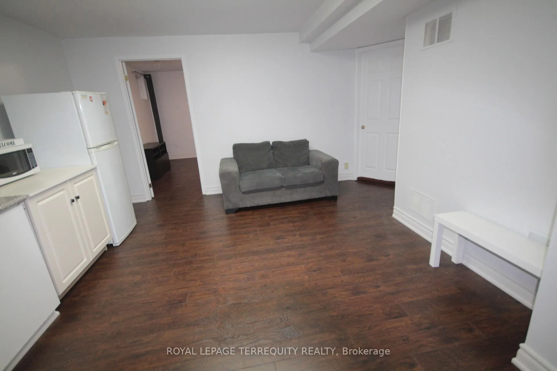Photo 8 of Unit BASEMENT, 39 Joycedale Street, Markham, Middlefield — HOMEH