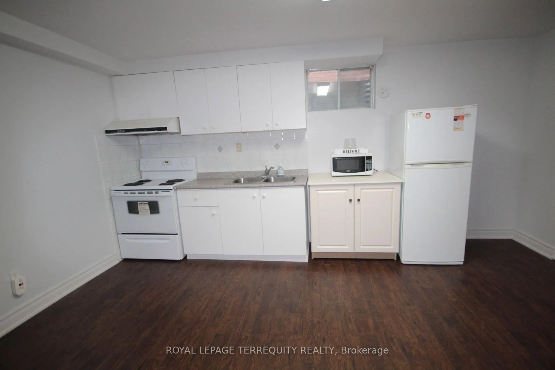 Photo 11 of Unit BASEMENT, 39 Joycedale Street, Markham, Middlefield — HOMEH