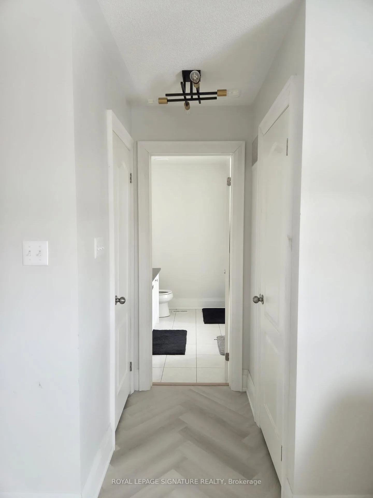 Photo 8 of 60 William Fair Drive, Clarington, Bowmanville — HOMEH