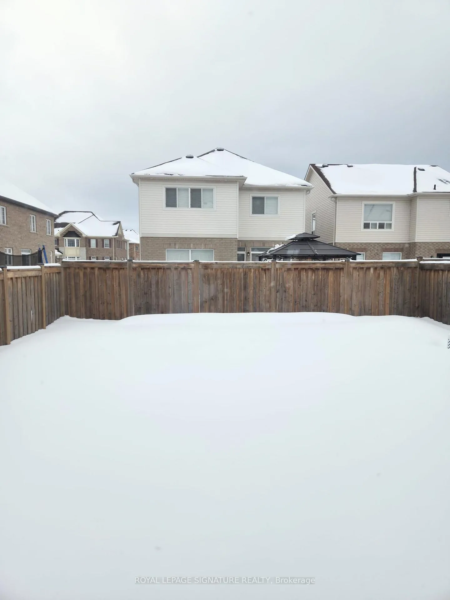 Photo 12 of 60 William Fair Drive, Clarington, Bowmanville — HOMEH