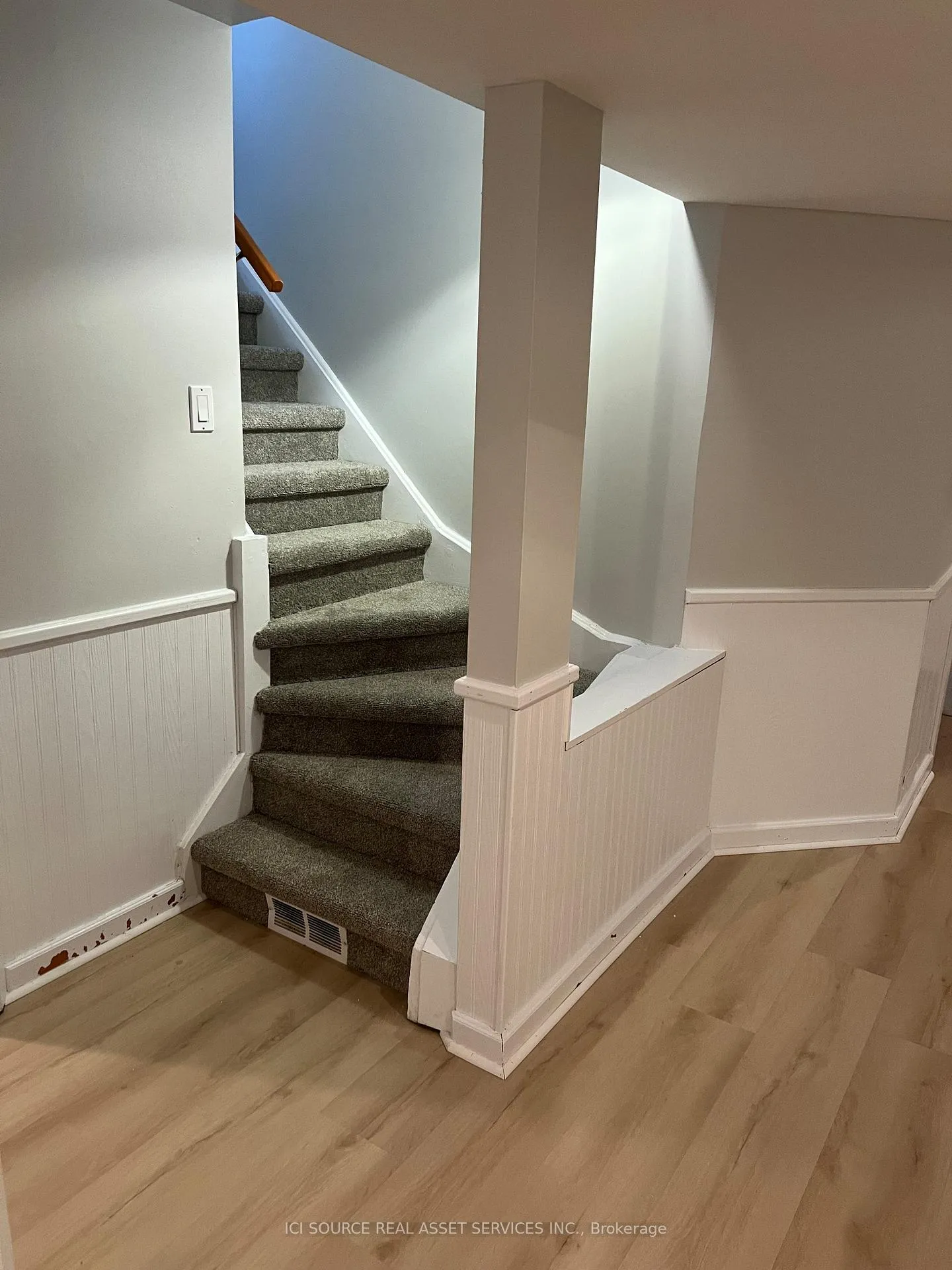 Photo 11 of 45 Huntsman Crescent, Ottawa, Kanata - Bridlewood — HOMEH