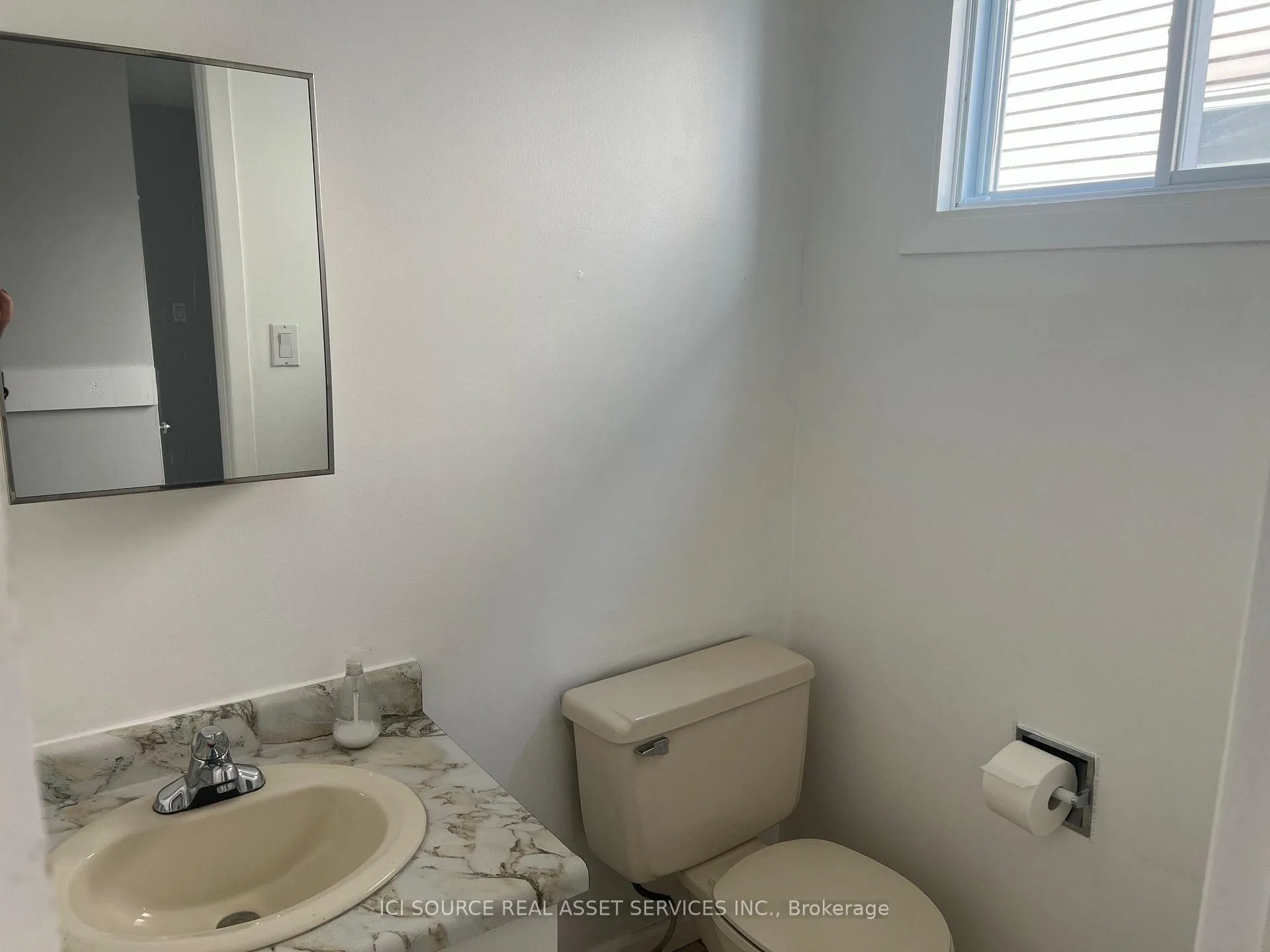 Photo 16 of 45 Huntsman Crescent, Ottawa, Kanata - Bridlewood — HOMEH