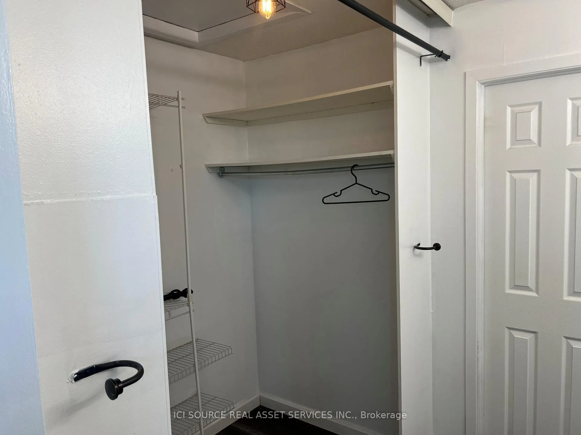 Photo 17 of 45 Huntsman Crescent, Ottawa, Kanata - Bridlewood — HOMEH