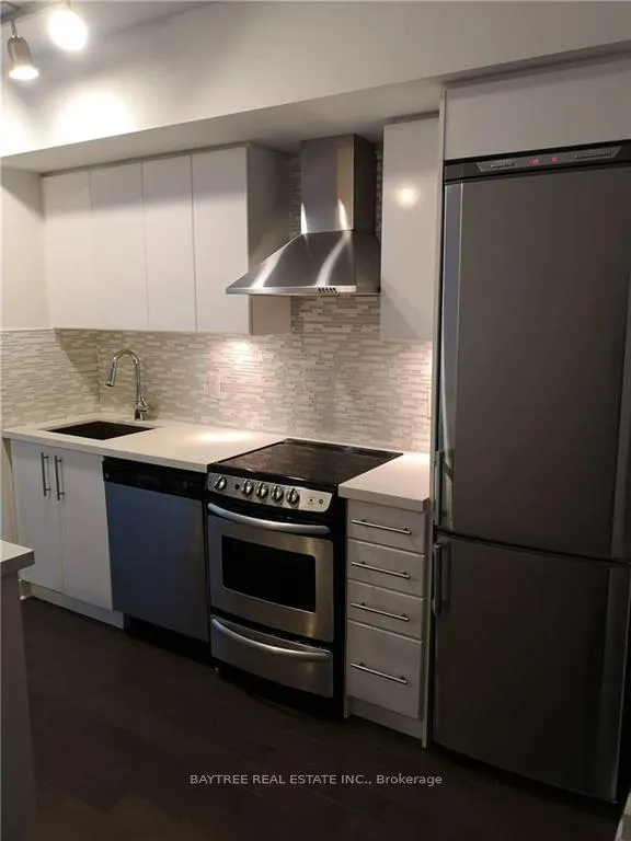 Photo 3 of Unit 1205, 58 Orchard View Boulevard, Toronto, Yonge-Eglinton — HOMEH