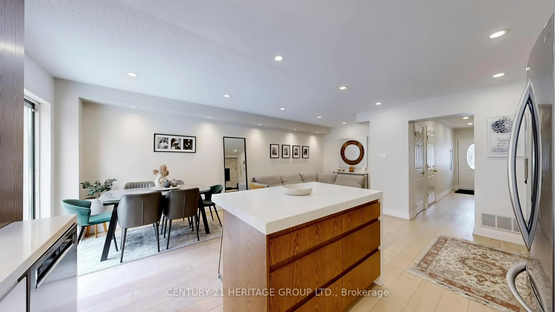 Photo 11 of 35 Kelso Crescent, Vaughan, Maple — HOMEH