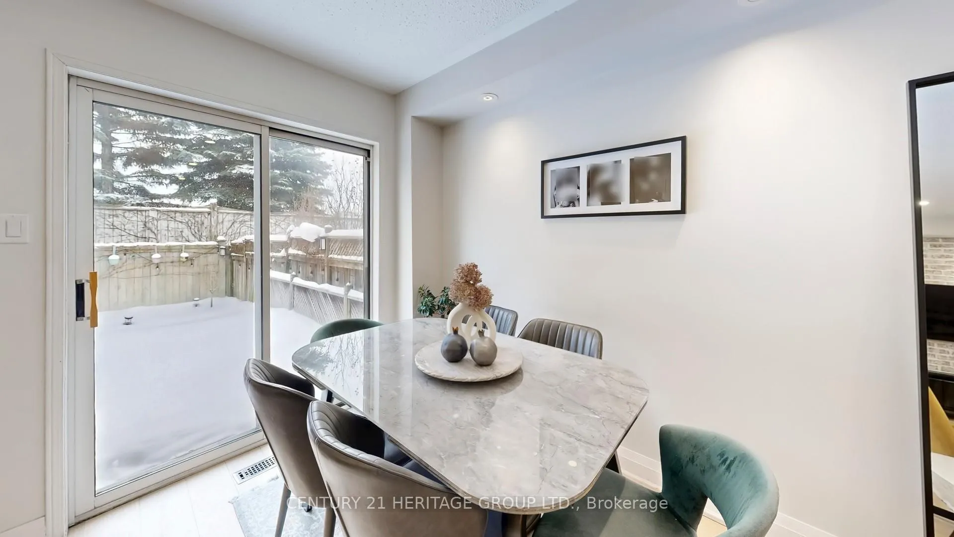 Photo 14 of 35 Kelso Crescent, Vaughan, Maple — HOMEH