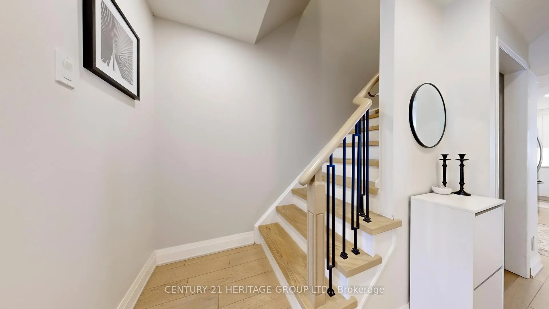 Photo 16 of 35 Kelso Crescent, Vaughan, Maple — HOMEH