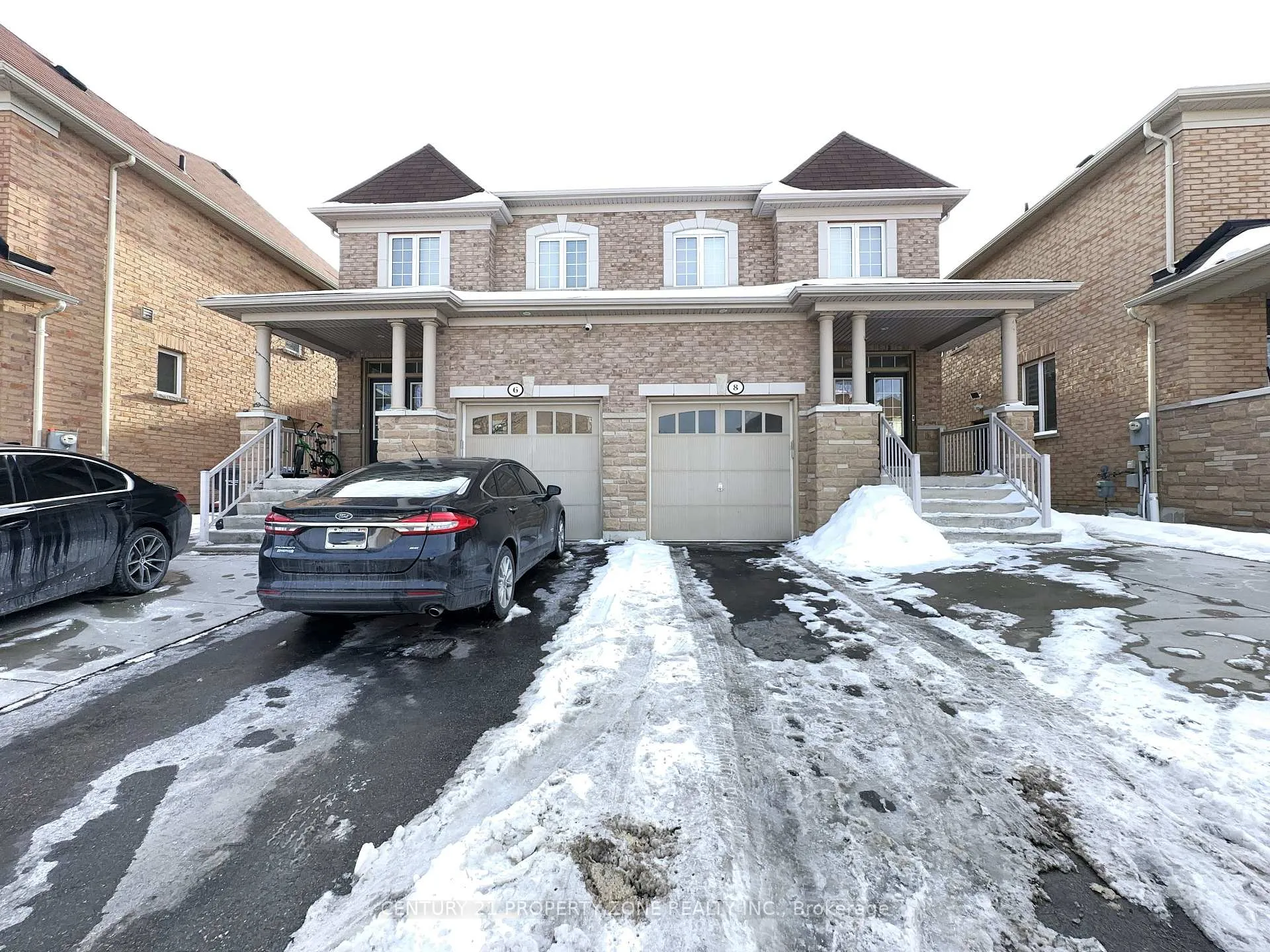 Front of 8 Loftsmoor Drive