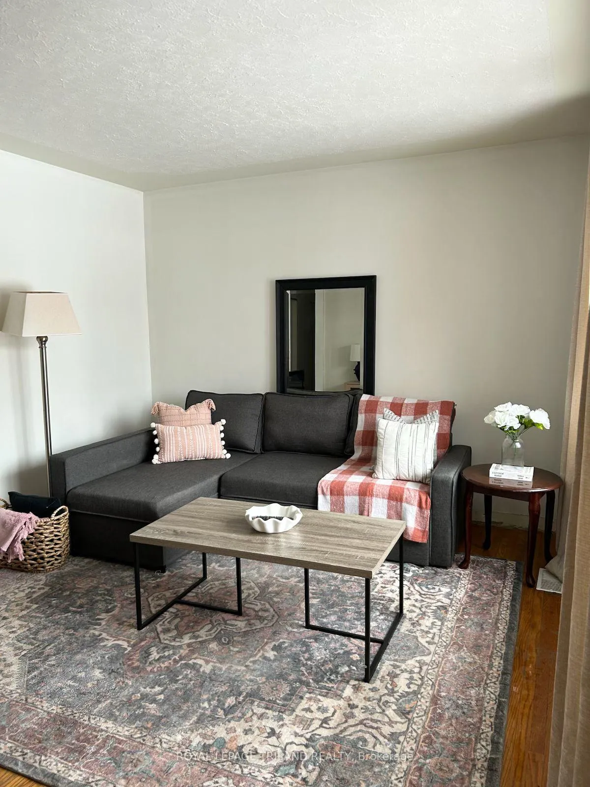 Photo 5 of 154 Ross Avenue, Thames Centre, Dorchester — HOMEH