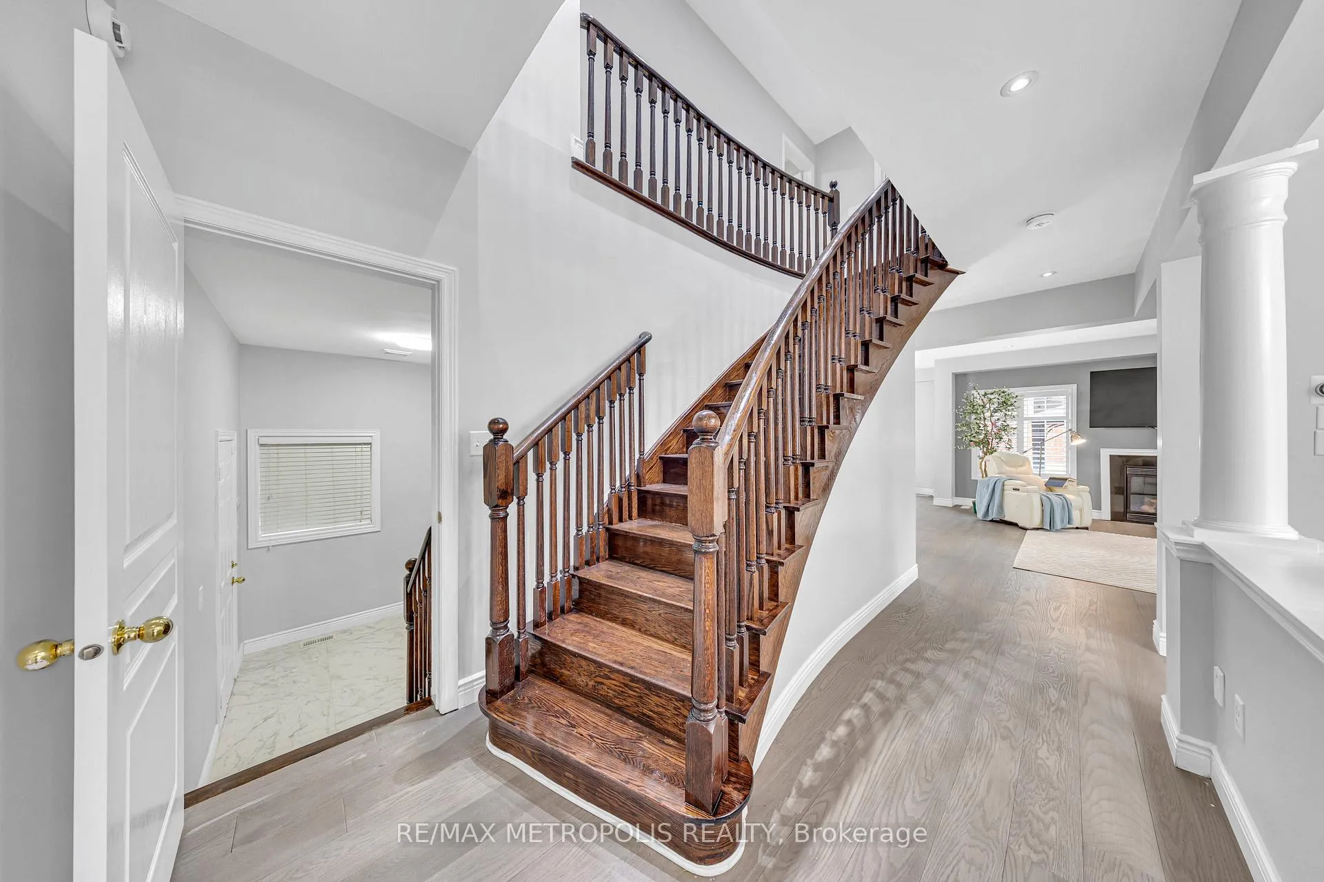 Photo 13 of 1665 Pennel Drive, Oshawa, Taunton — HOMEH