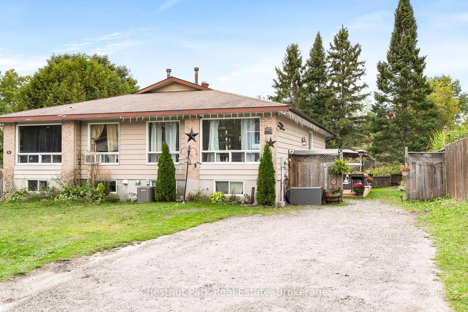 Photo 3 of 70 Milton Street, Bracebridge, Macaulay — HOMEH
