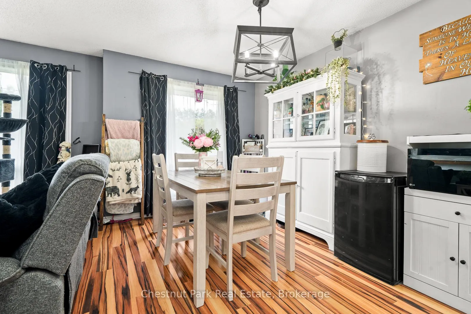 Photo 19 of 70 Milton Street, Bracebridge, Macaulay — HOMEH