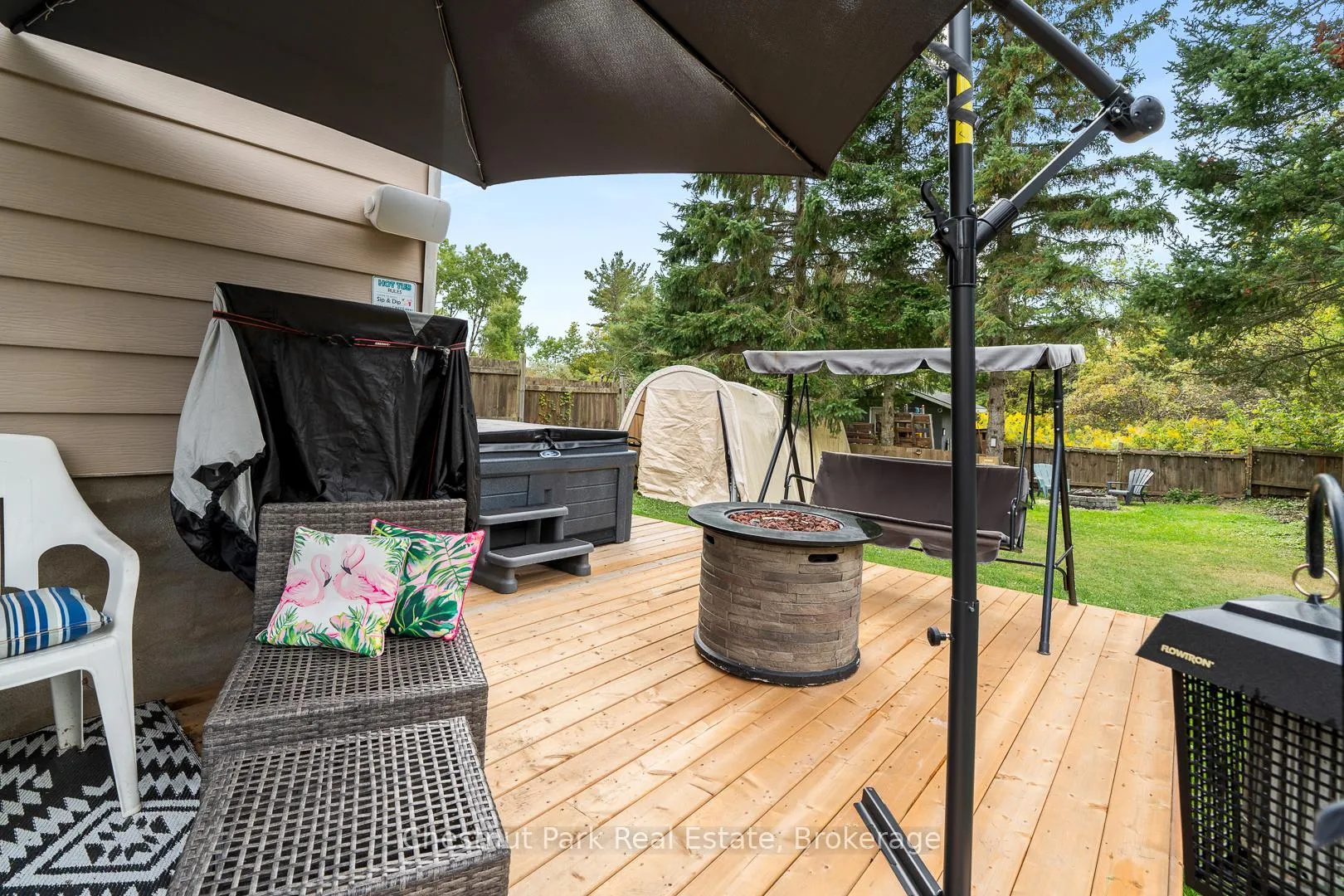 Photo 41 of 70 Milton Street, Bracebridge, Macaulay — HOMEH