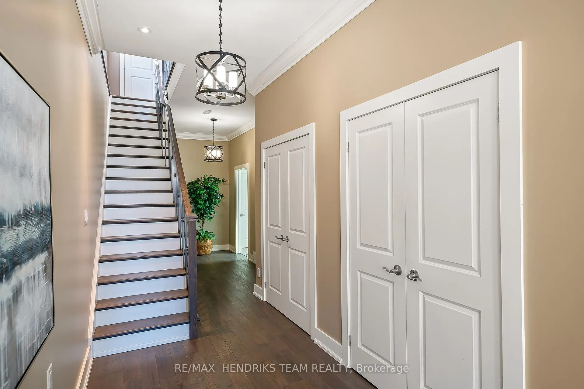 Photo 5 of Unit 20, 19 Lake Street, Grimsby, Grimsby Beach — HOMEH