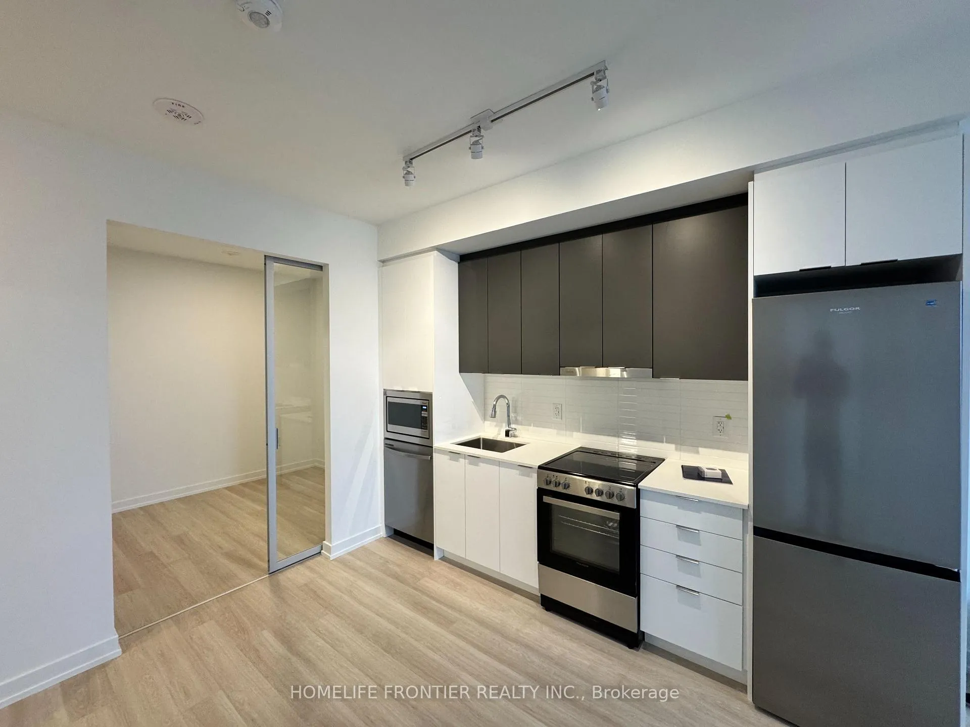 Photo 7 of Unit 805, 9763 Markham Road, Markham, Greensborough — HOMEH