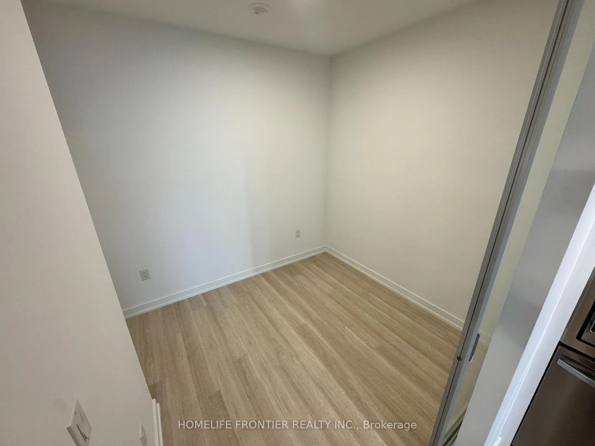 Photo 9 of Unit 805, 9763 Markham Road, Markham, Greensborough — HOMEH