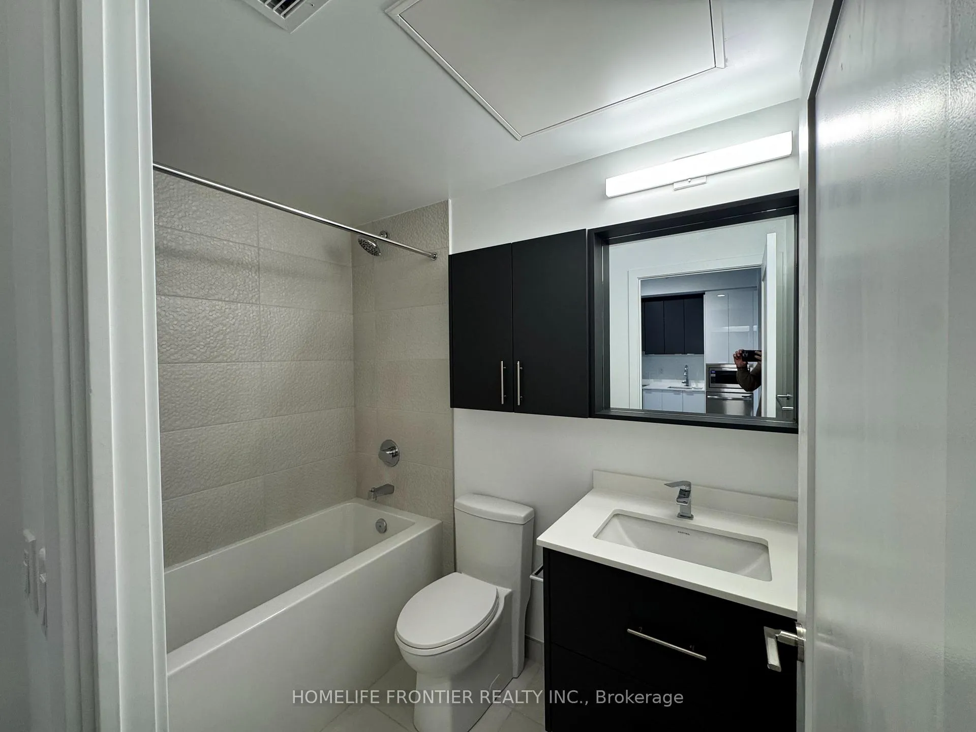 Photo 10 of Unit 805, 9763 Markham Road, Markham, Greensborough — HOMEH