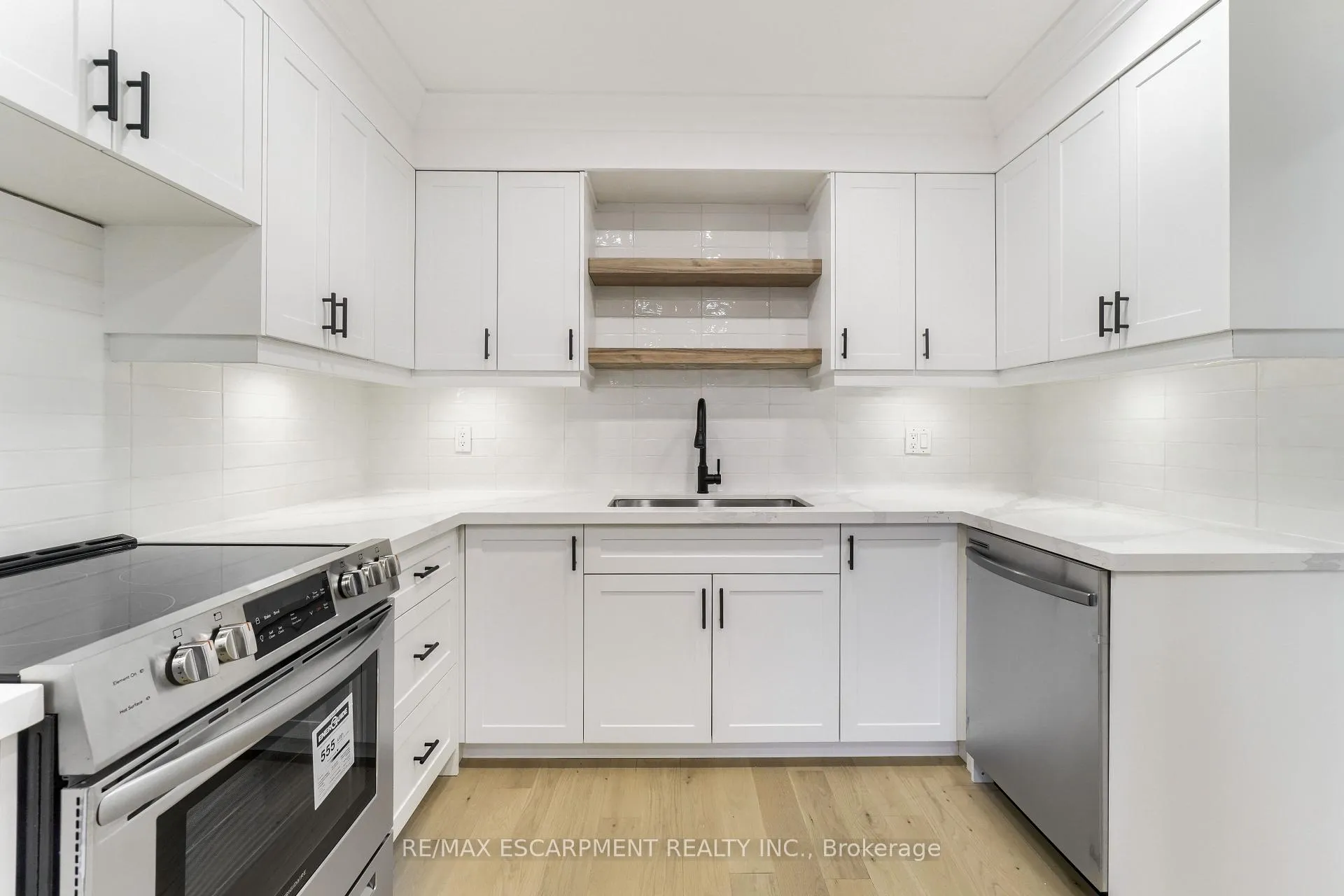 Photo 16 of Unit 8, 4197 Longmoor Drive, Burlington, Shoreacres — HOMEH