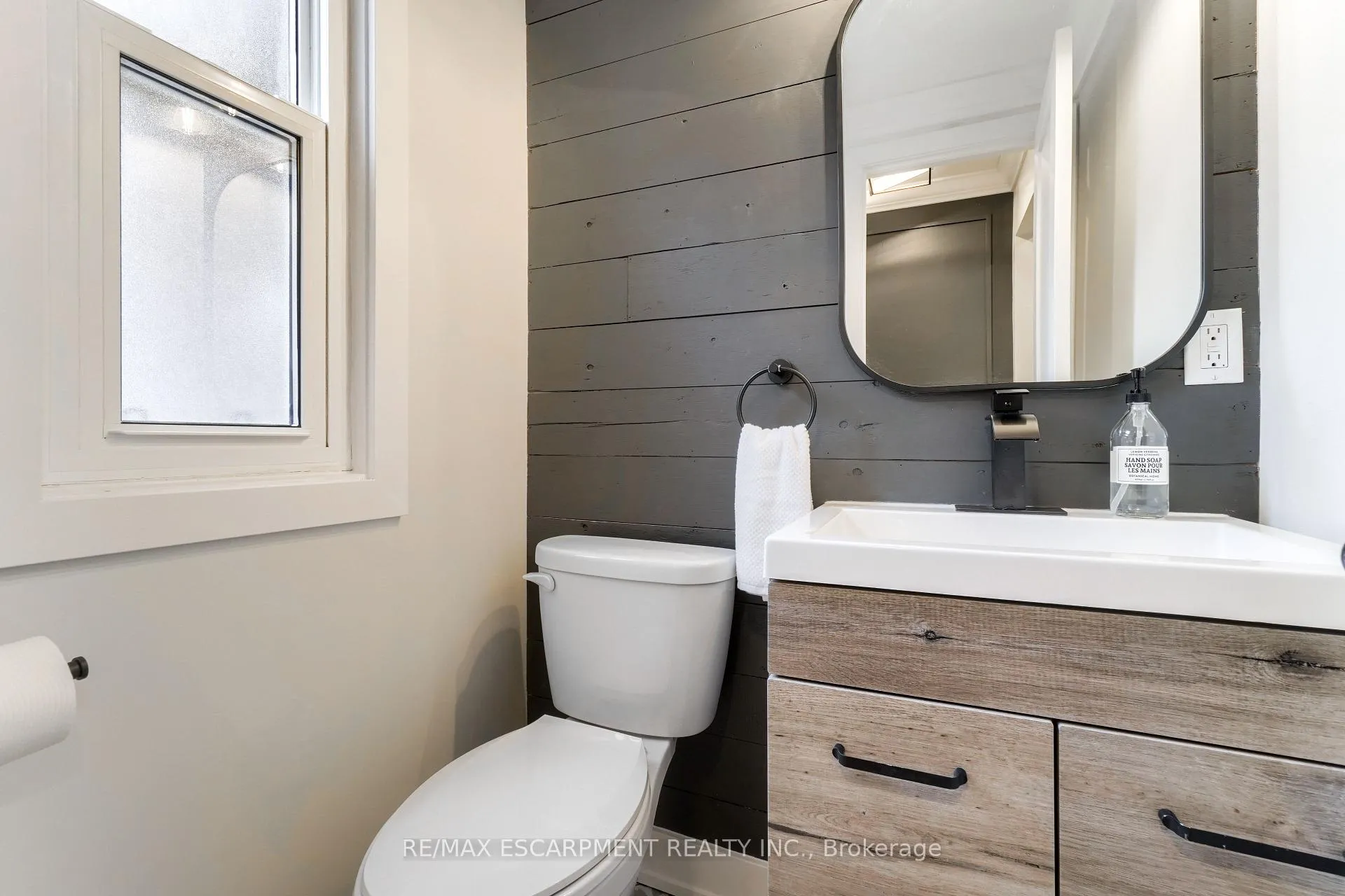 Photo 18 of Unit 8, 4197 Longmoor Drive, Burlington, Shoreacres — HOMEH