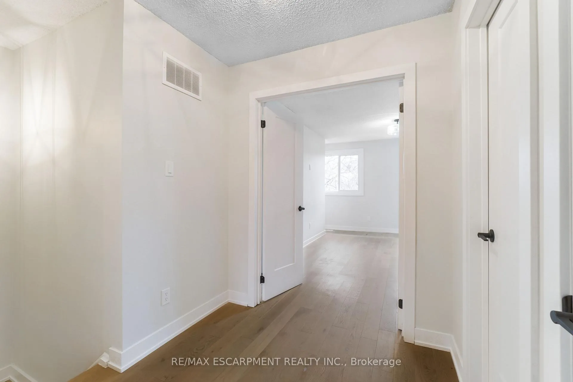 Photo 20 of Unit 8, 4197 Longmoor Drive, Burlington, Shoreacres — HOMEH