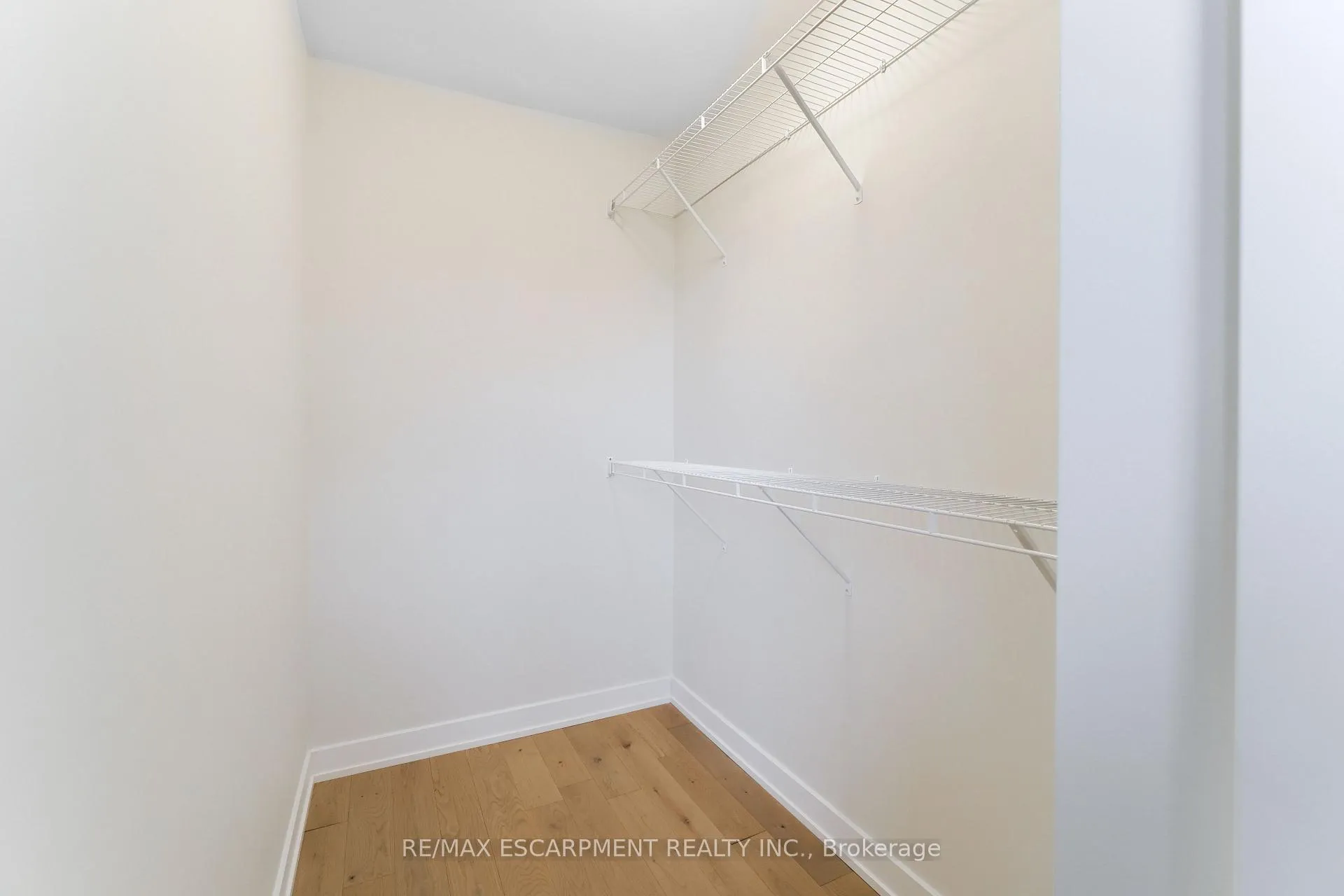 Photo 25 of Unit 8, 4197 Longmoor Drive, Burlington, Shoreacres — HOMEH
