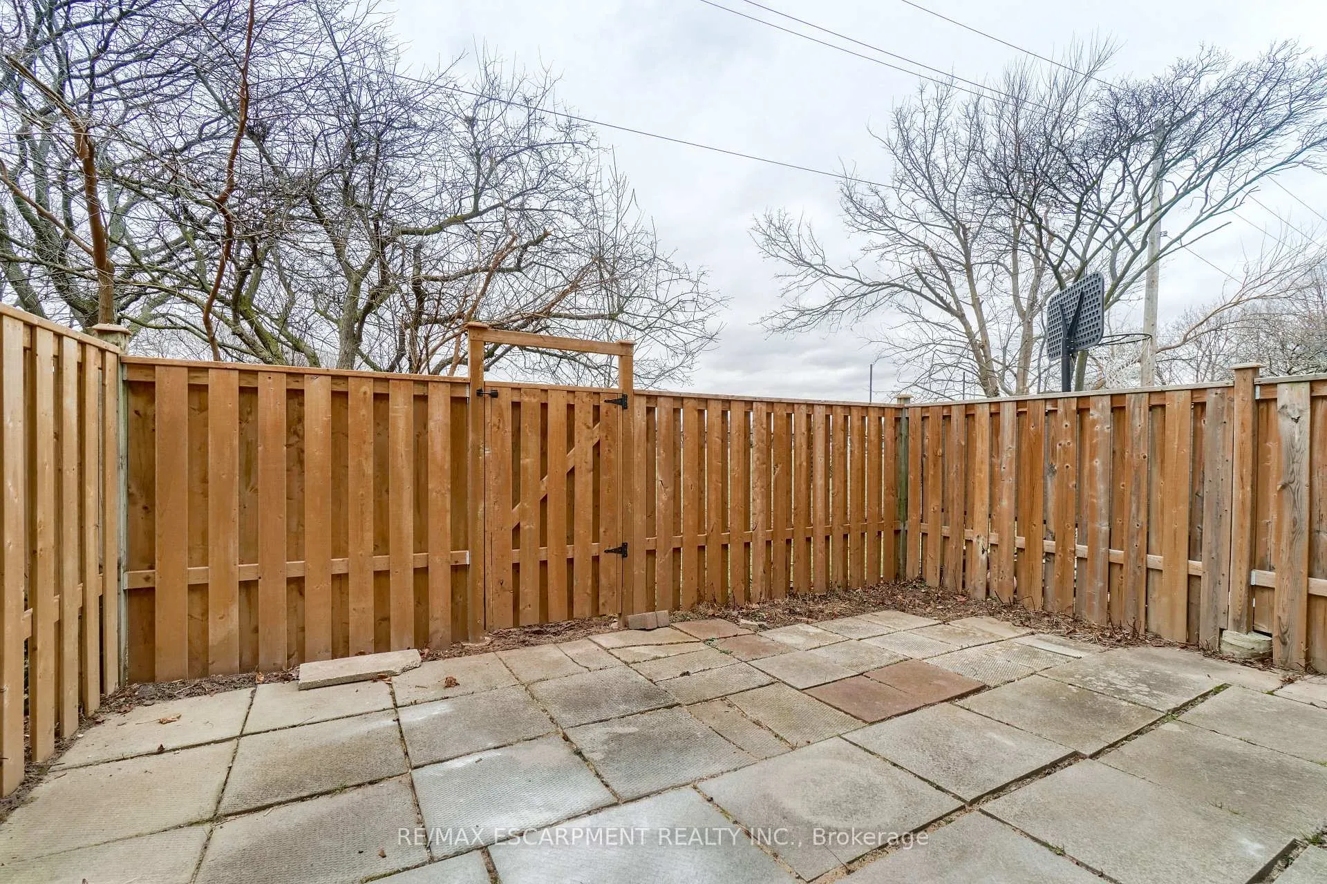 Photo 34 of Unit 8, 4197 Longmoor Drive, Burlington, Shoreacres — HOMEH
