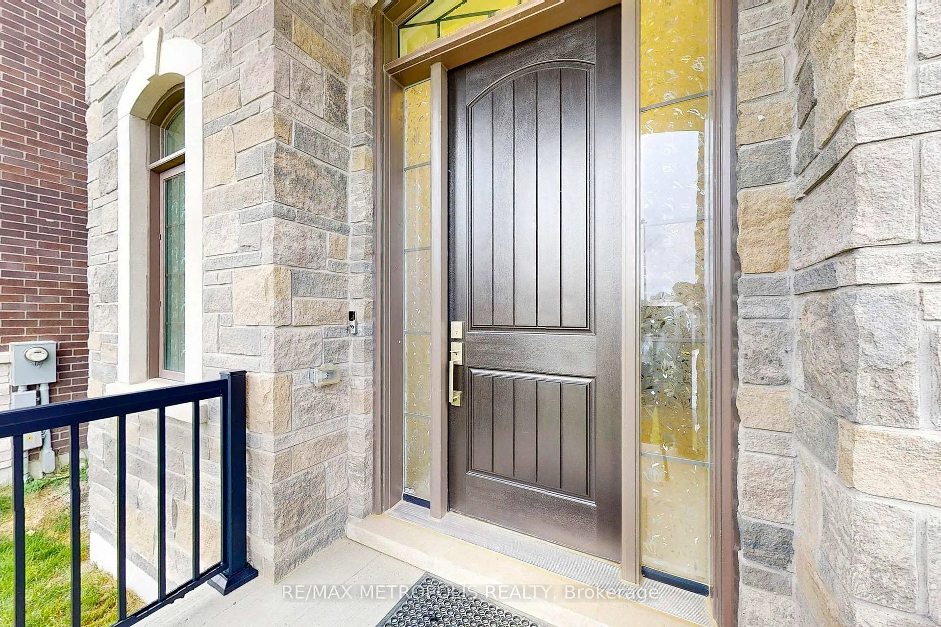 Photo 2 of 100 Ballantyne Boulevard, Vaughan, Vellore Village — HOMEH