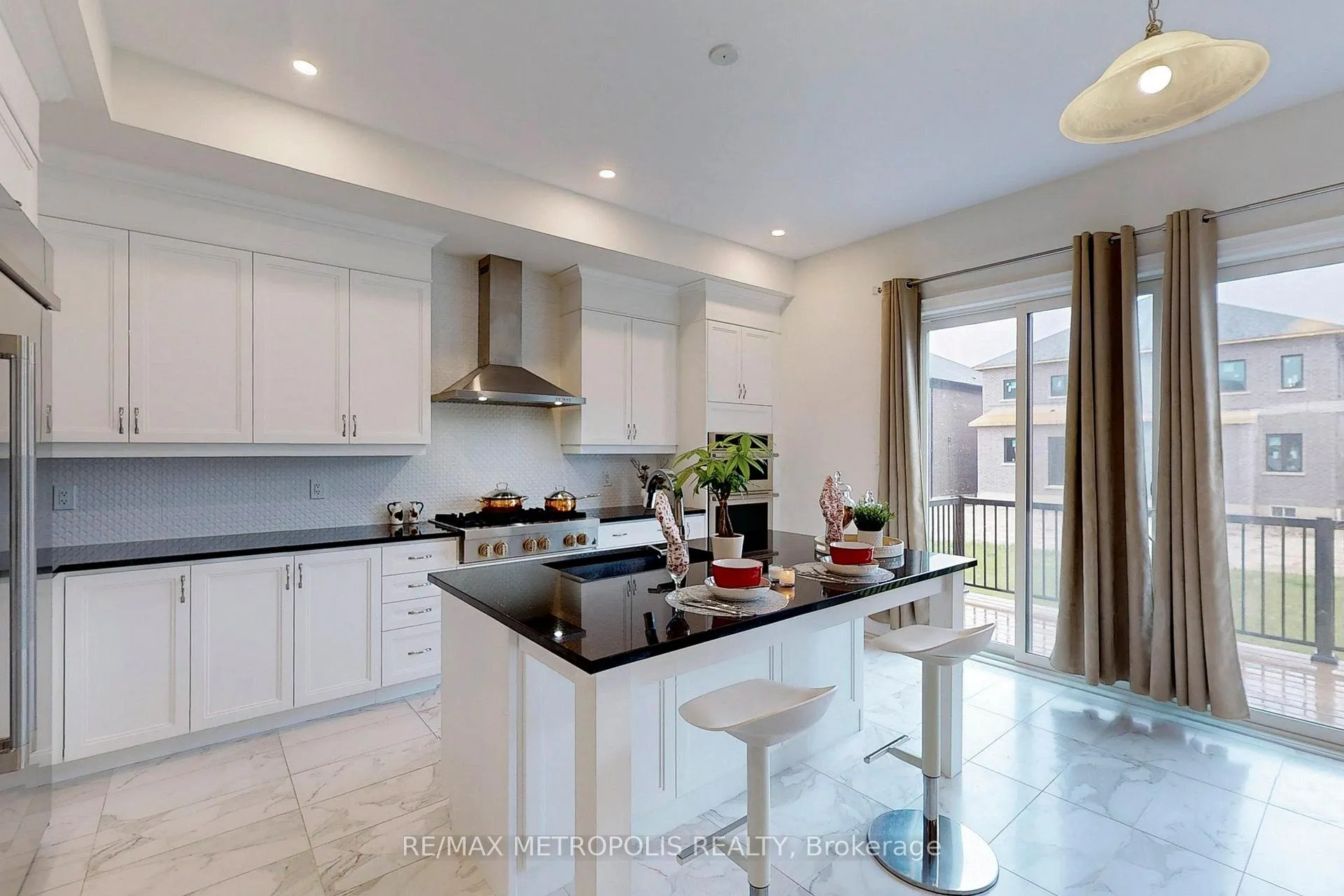 Photo 6 of 100 Ballantyne Boulevard, Vaughan, Vellore Village — HOMEH