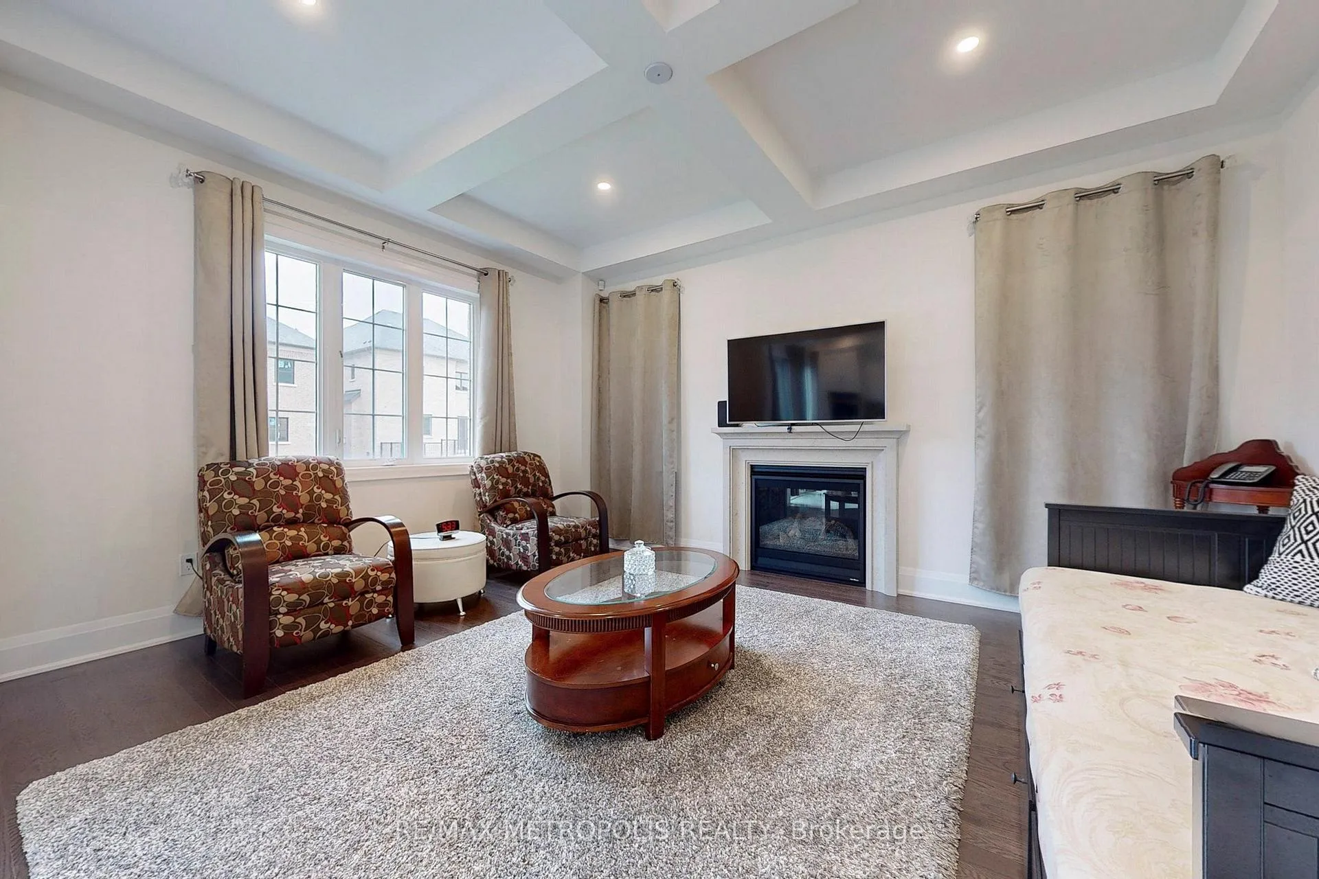 Photo 7 of 100 Ballantyne Boulevard, Vaughan, Vellore Village — HOMEH