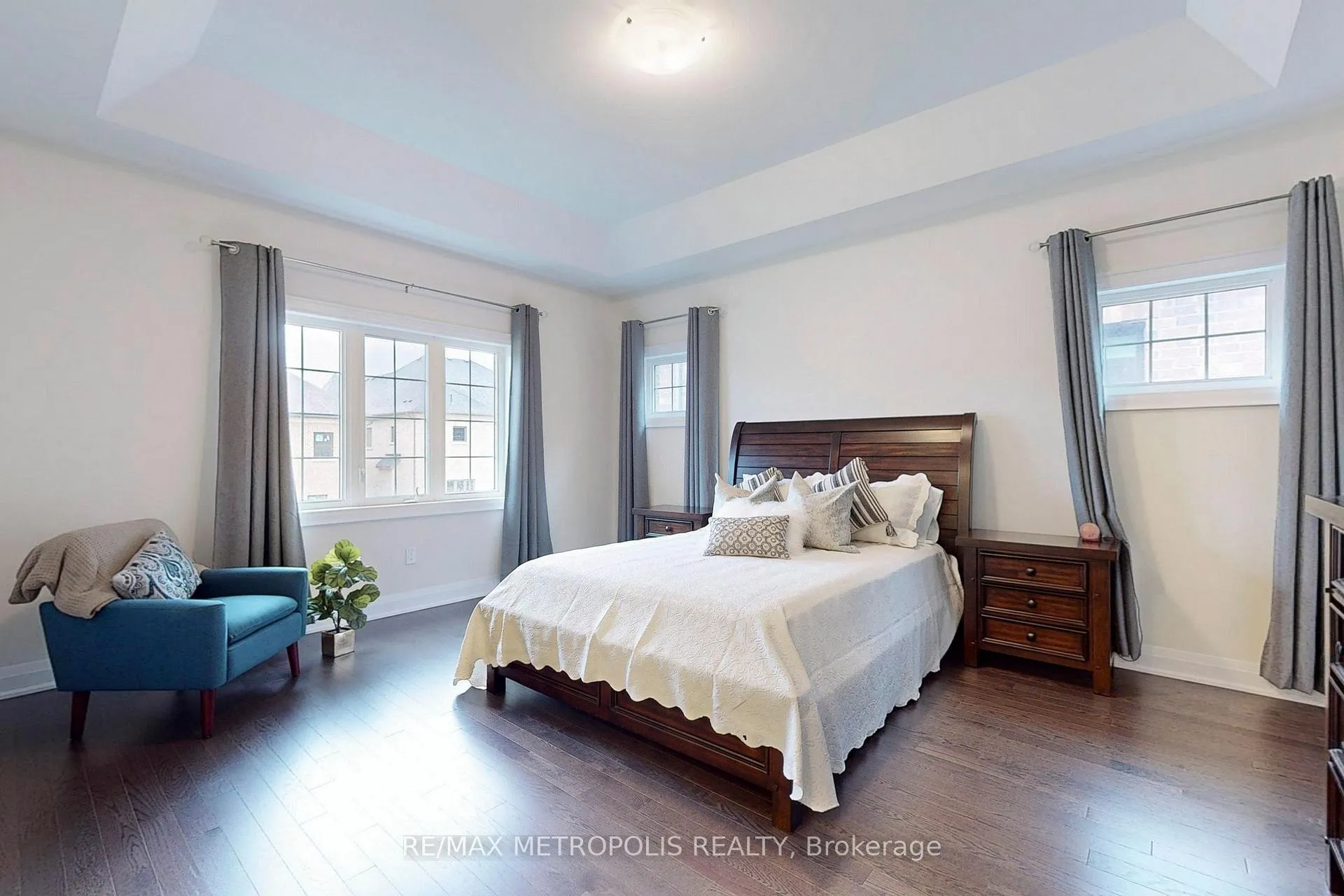Photo 19 of 100 Ballantyne Boulevard, Vaughan, Vellore Village — HOMEH