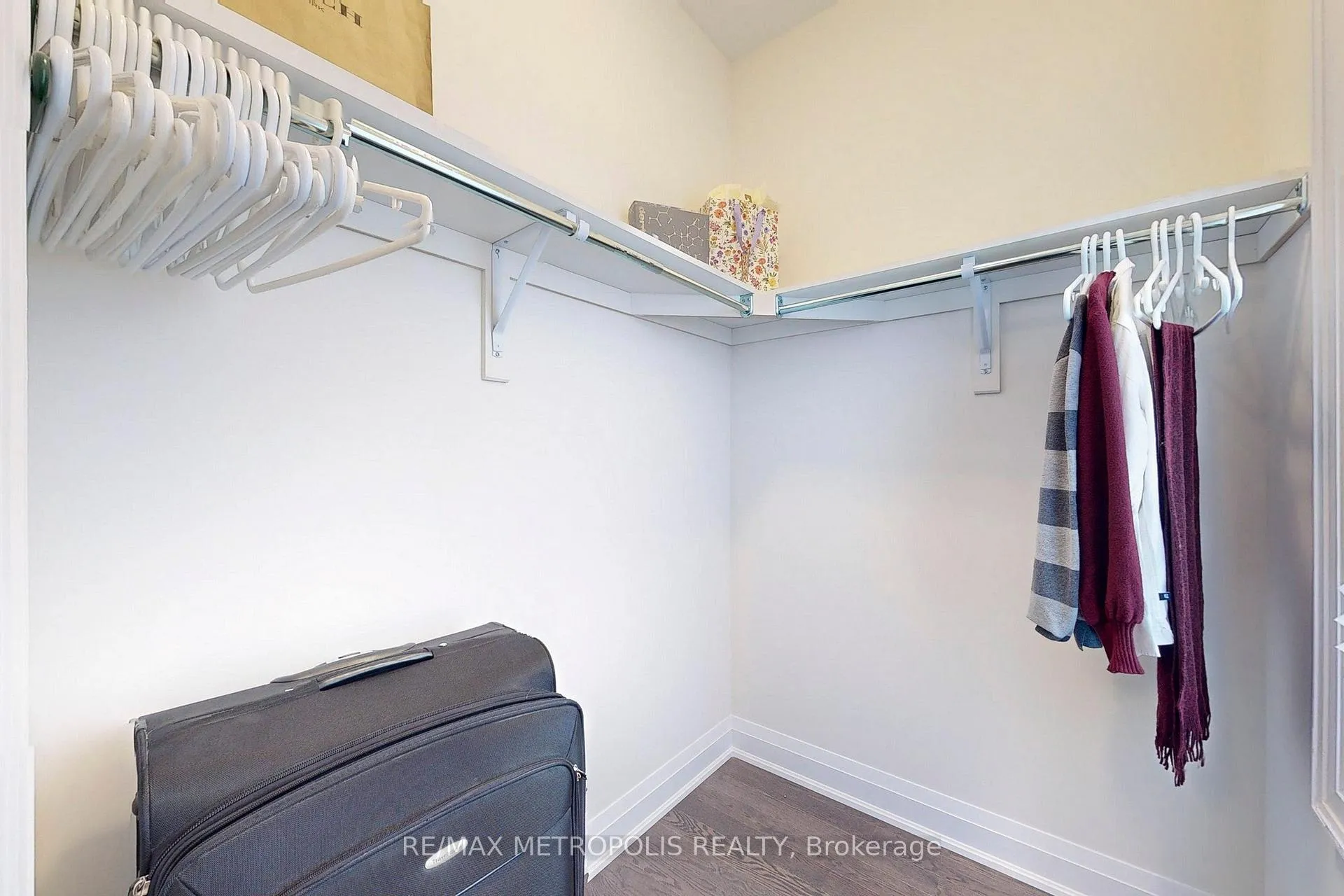 Photo 35 of 100 Ballantyne Boulevard, Vaughan, Vellore Village — HOMEH