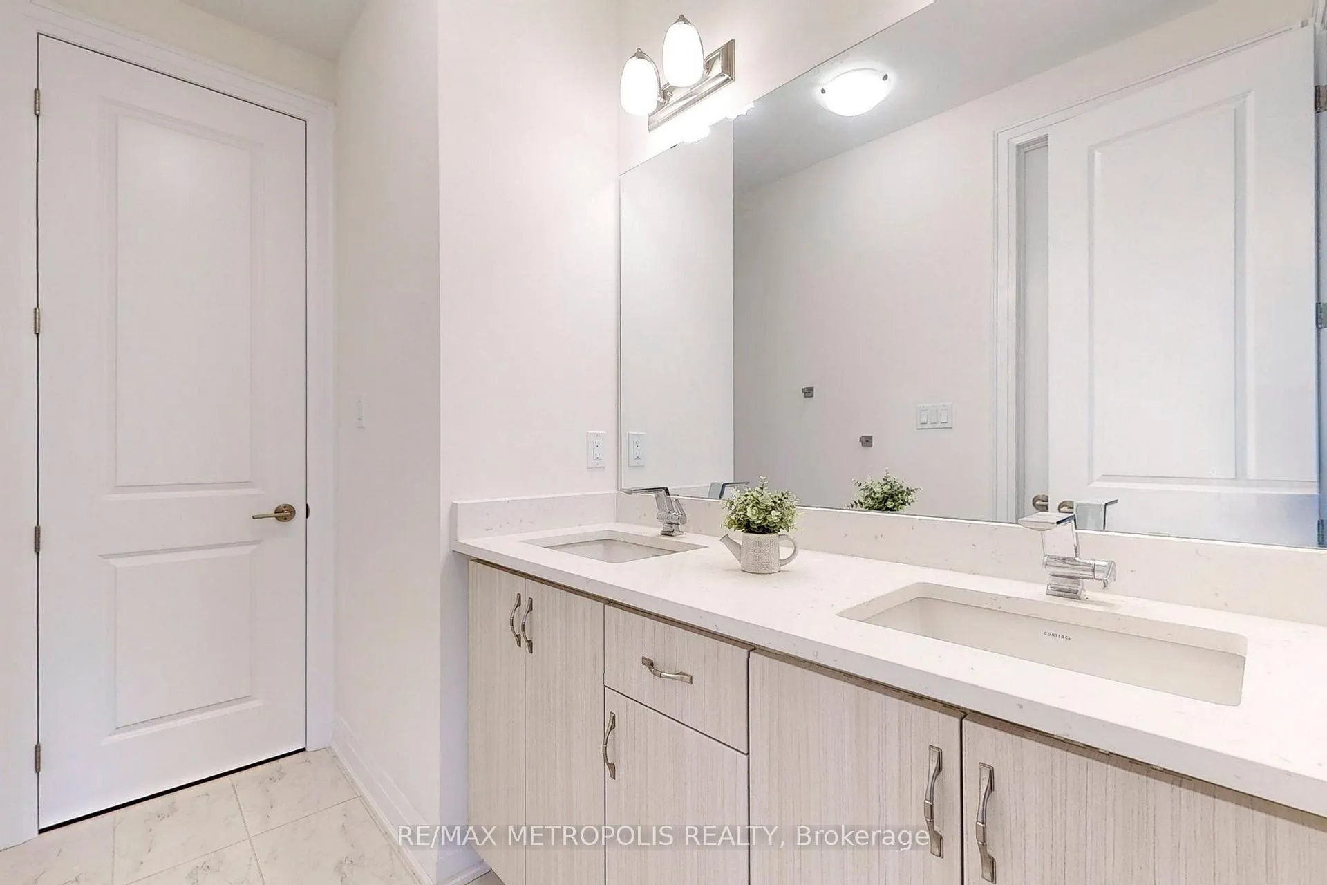 Photo 36 of 100 Ballantyne Boulevard, Vaughan, Vellore Village — HOMEH