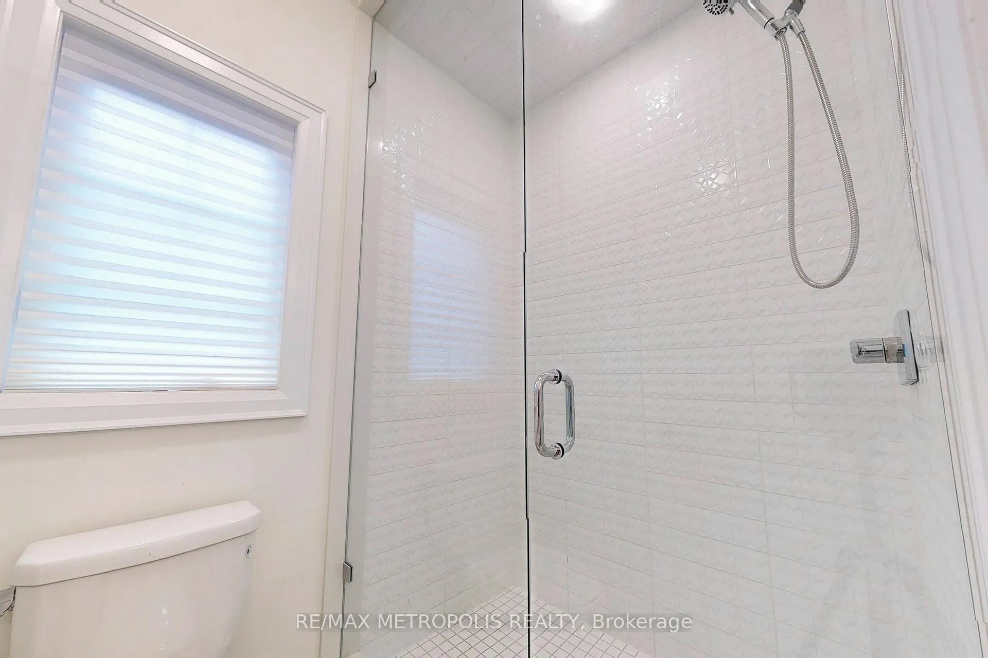 Photo 37 of 100 Ballantyne Boulevard, Vaughan, Vellore Village — HOMEH