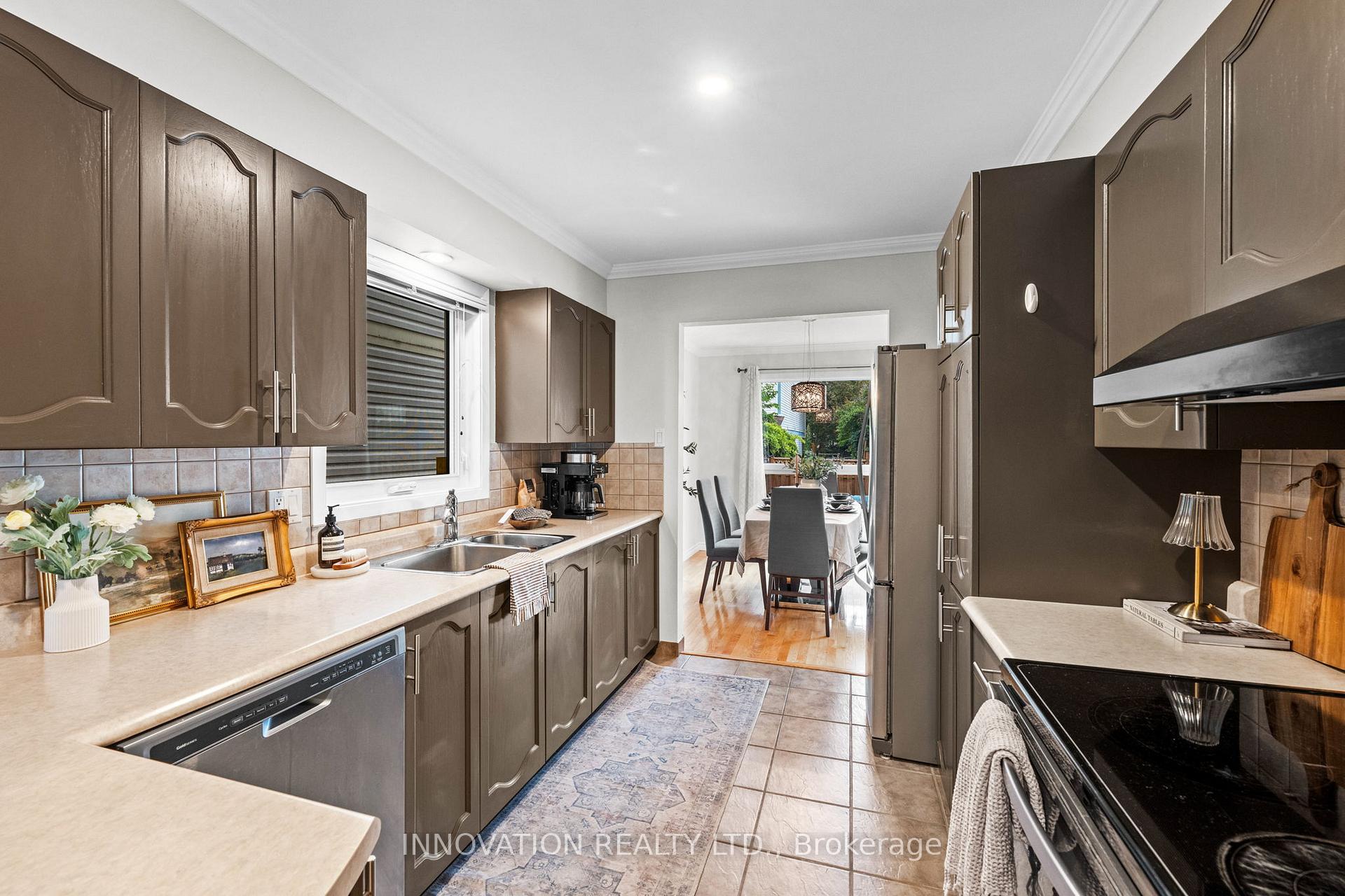 Photo 16 of 47 Saddle Crescent, Ottawa, Hunt Club Park — HOMEH