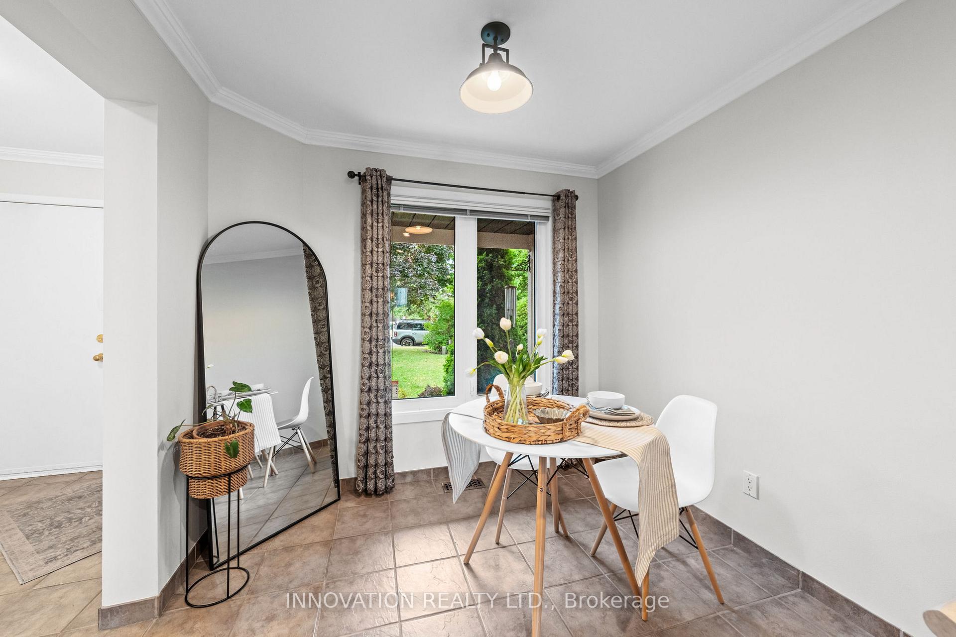 Photo 18 of 47 Saddle Crescent, Ottawa, Hunt Club Park — HOMEH