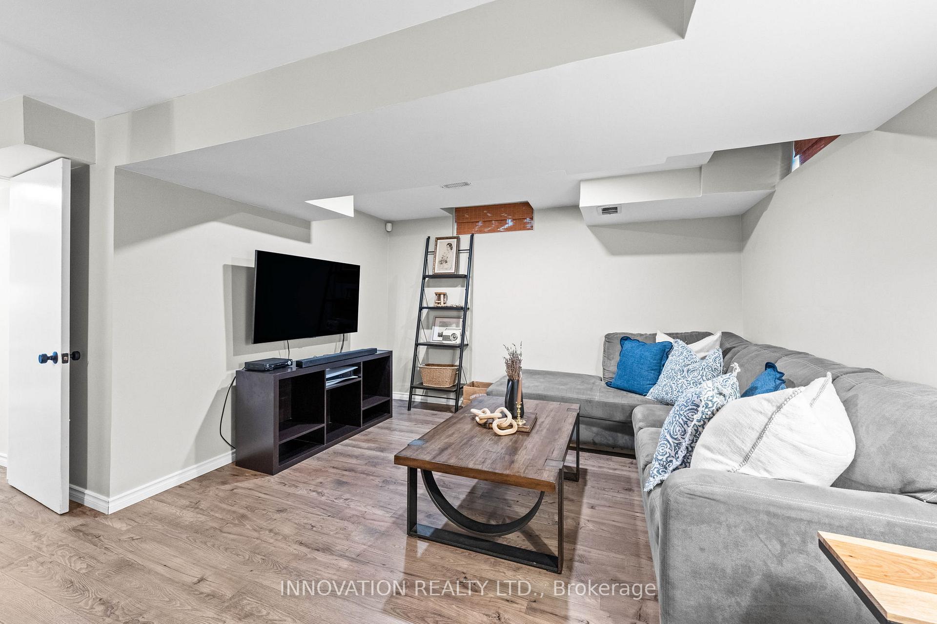 Photo 31 of 47 Saddle Crescent, Ottawa, Hunt Club Park — HOMEH