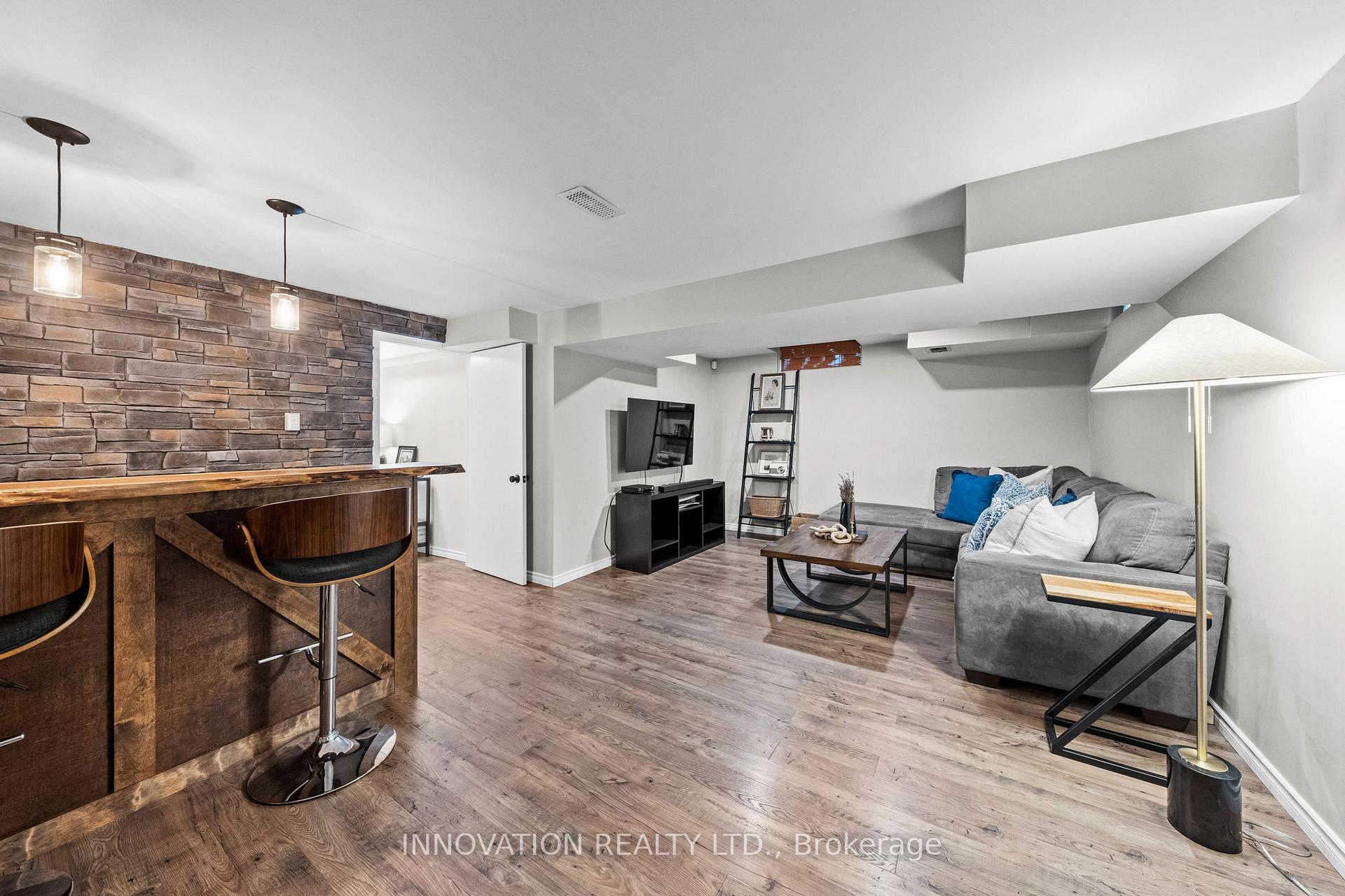 Photo 34 of 47 Saddle Crescent, Ottawa, Hunt Club Park — HOMEH