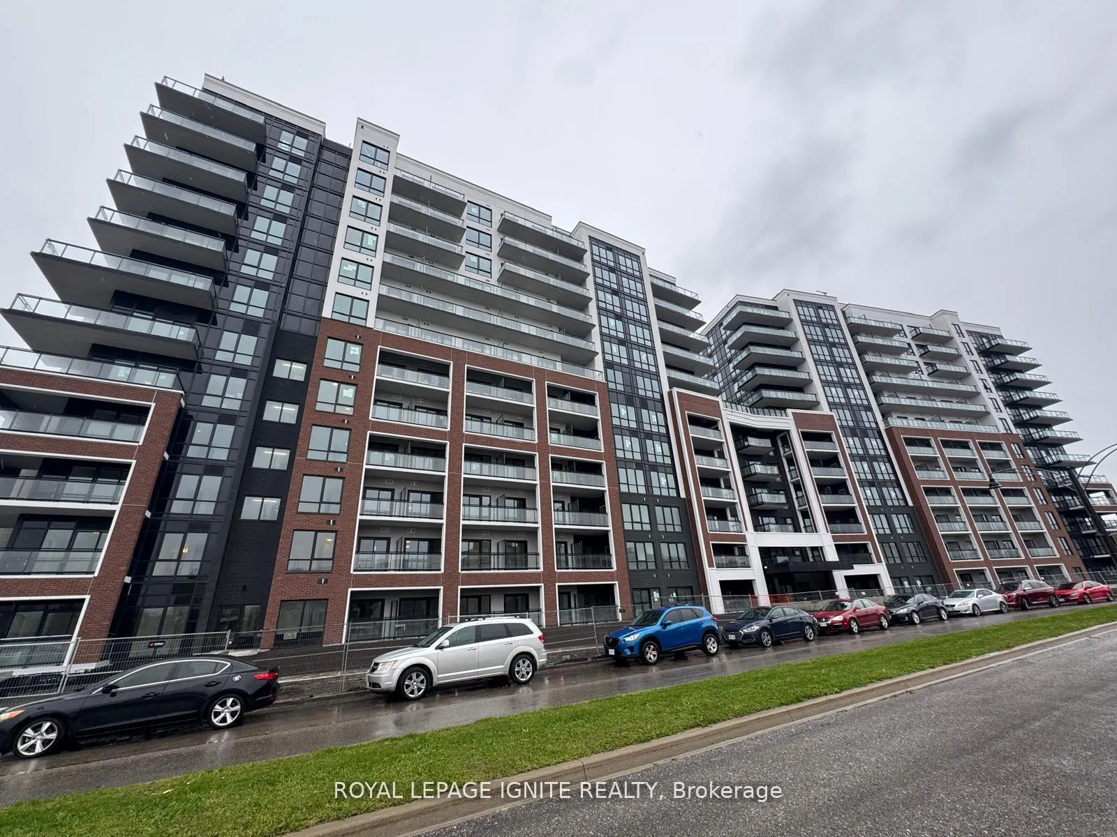 Photo 1 of Unit 221, 51 Clarington Boulevard, Clarington, Bowmanville — HOMEH