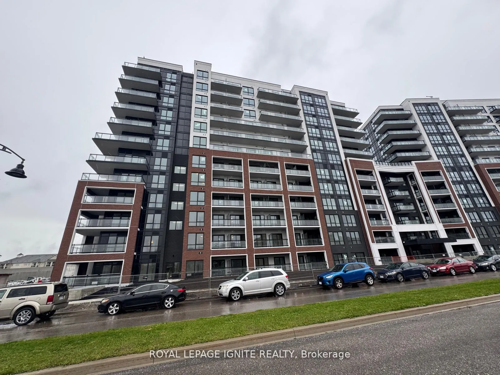 Photo 3 of Unit 221, 51 Clarington Boulevard, Clarington, Bowmanville — HOMEH