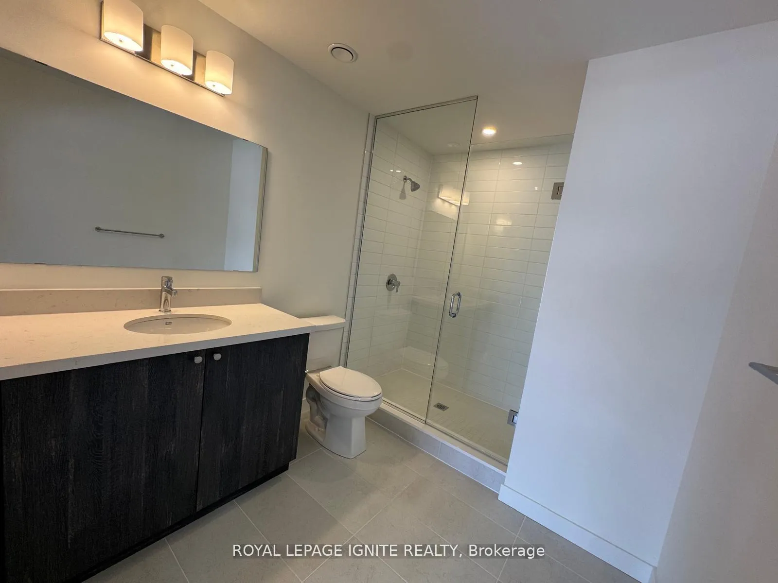 Photo 11 of Unit 221, 51 Clarington Boulevard, Clarington, Bowmanville — HOMEH