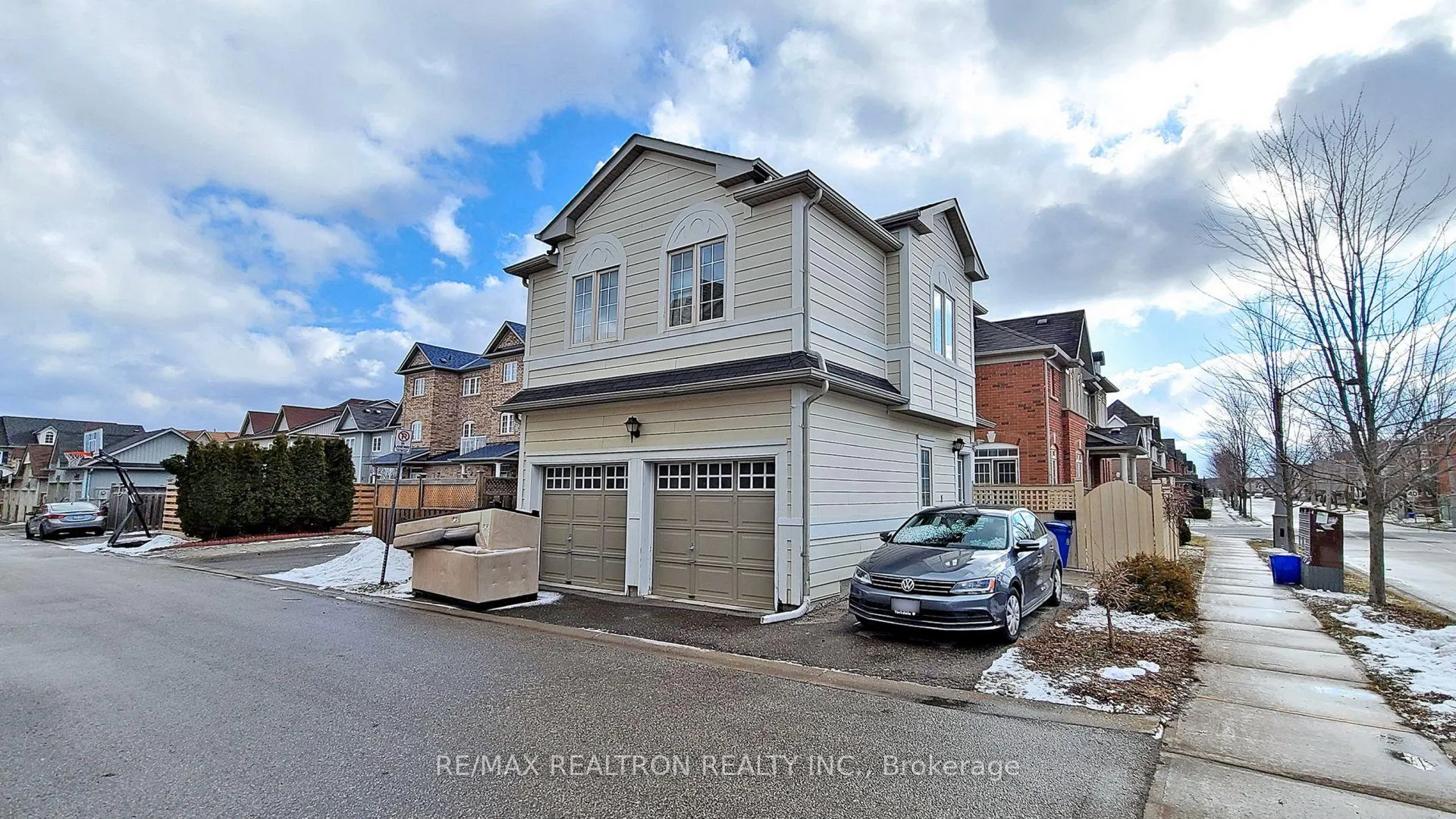 Photo 1 of Unit Coach H, 30 Northvale Road, Markham, Cornell — HOMEH