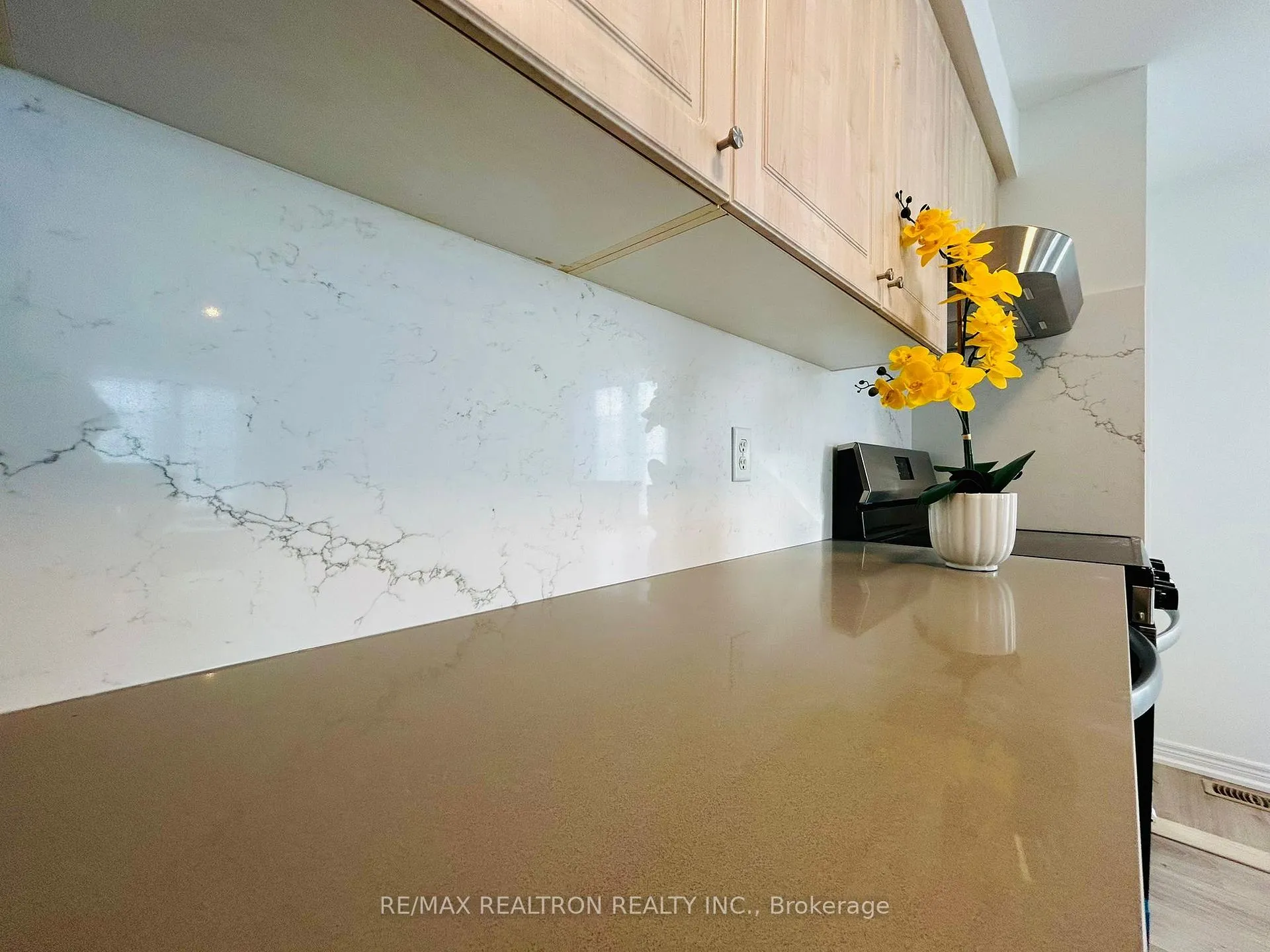 Photo 4 of Unit Coach H, 30 Northvale Road, Markham, Cornell — HOMEH