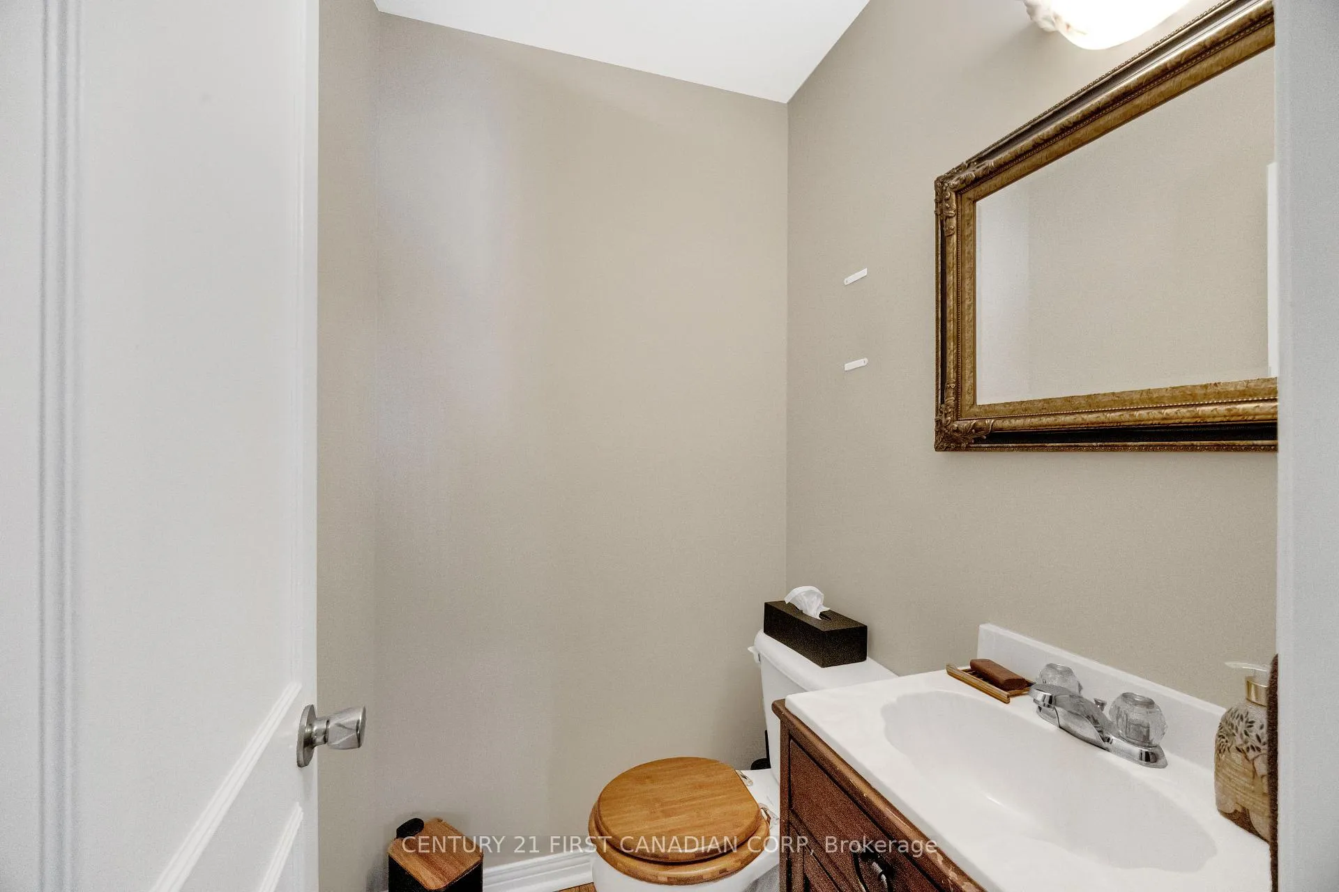 Photo 6 of Unit 3, 703 Windermere Road, London, North G — HOMEH